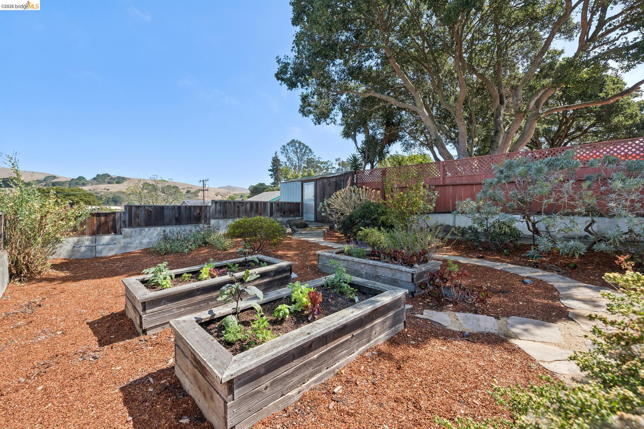 6265 Highland Ave