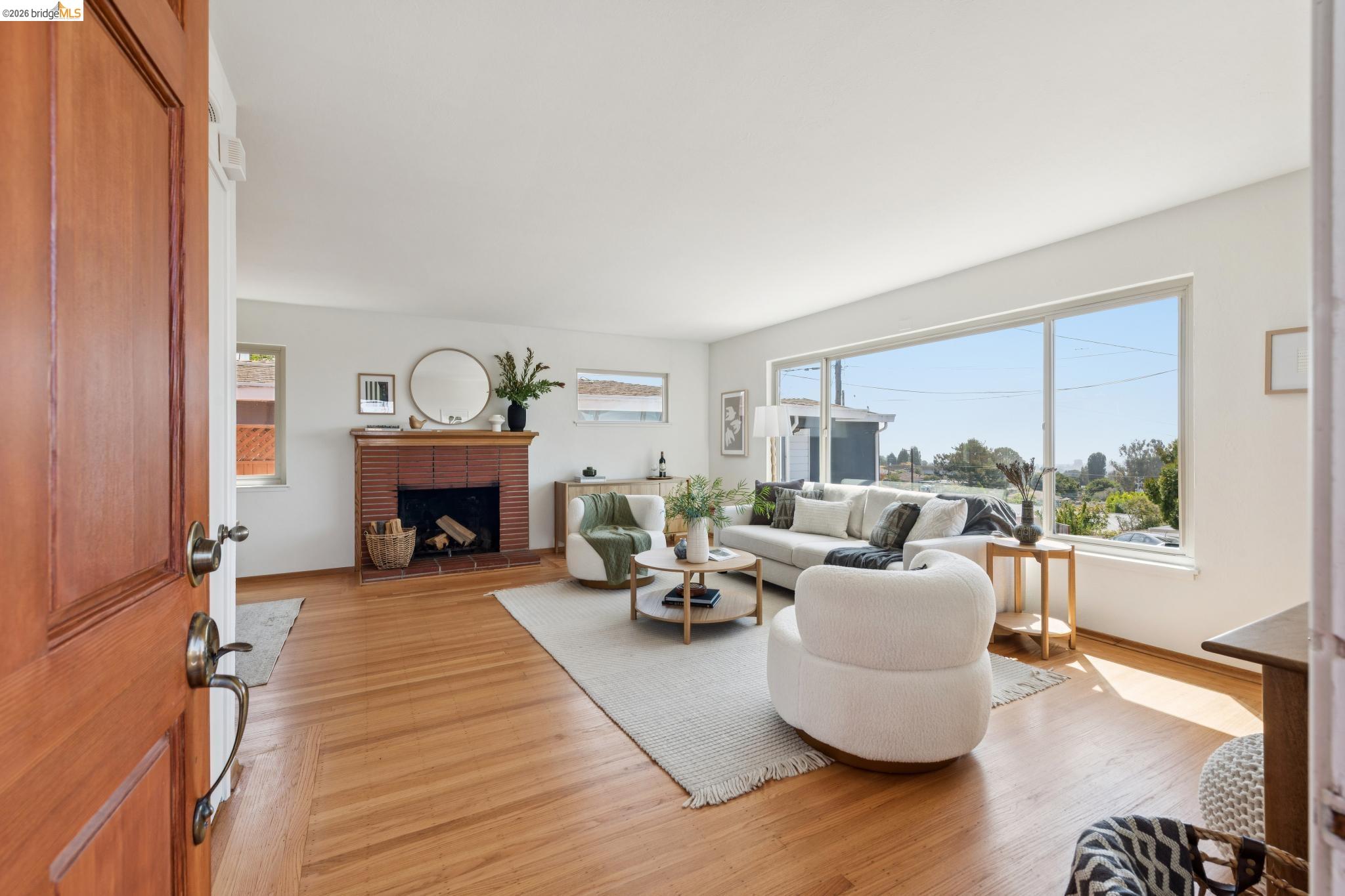 6265 Highland Ave