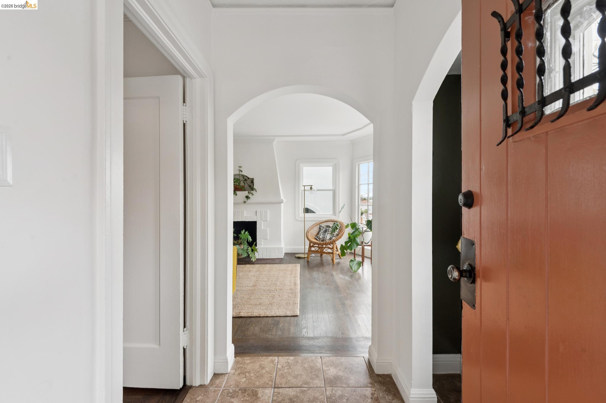 5366 Walnut