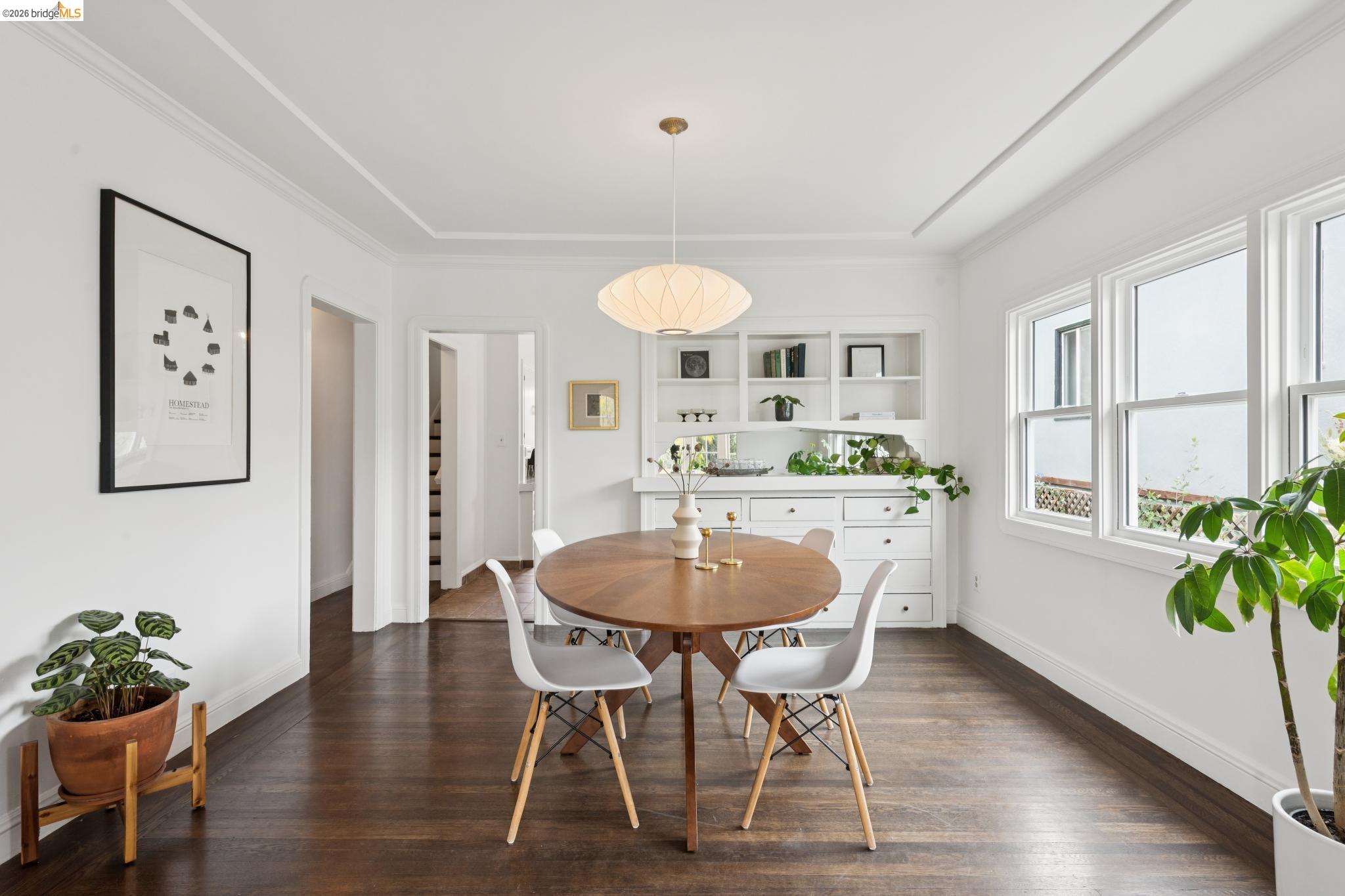 5366 Walnut