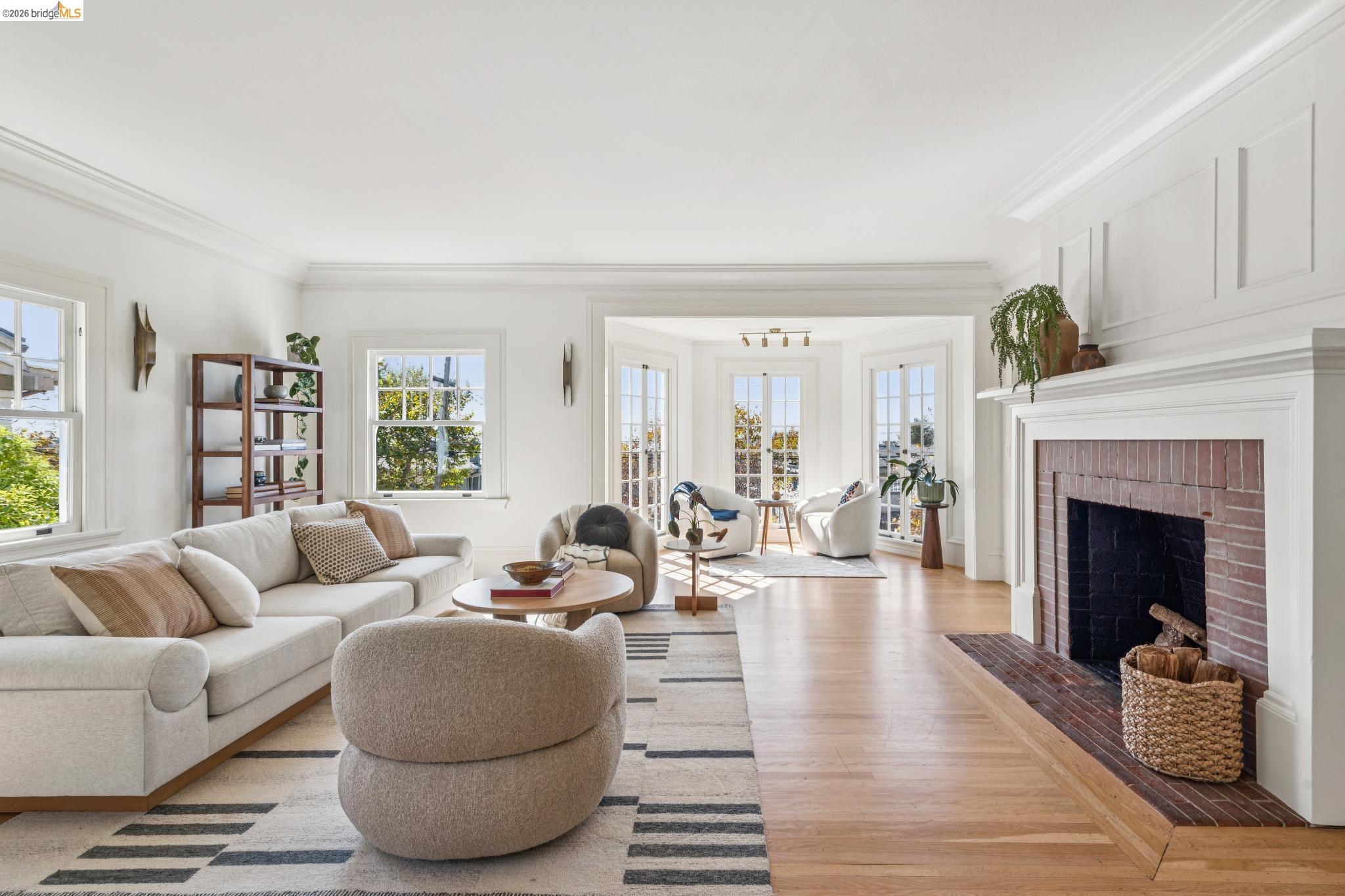 865 Contra Costa Ave