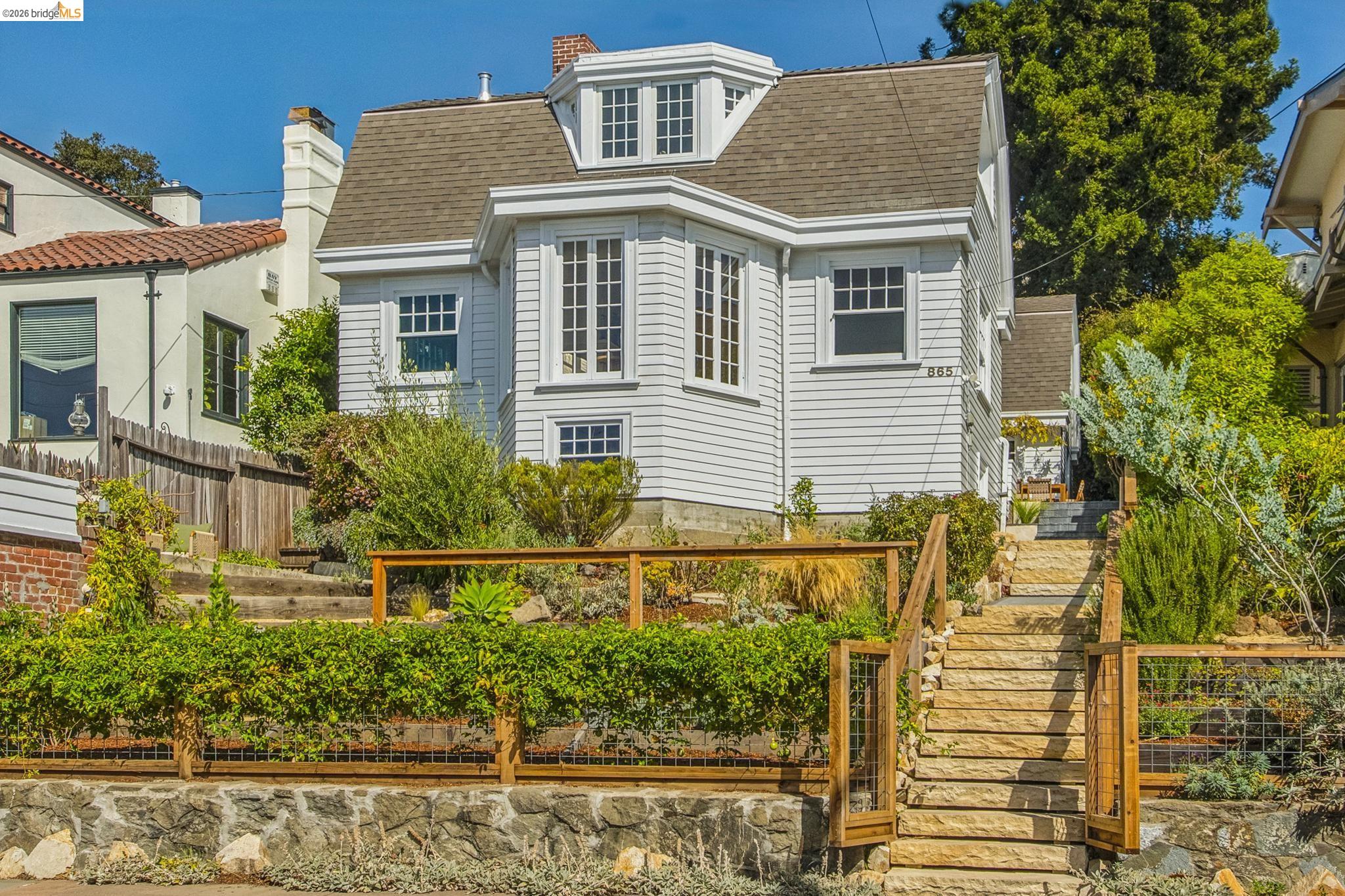 865 Contra Costa Ave
