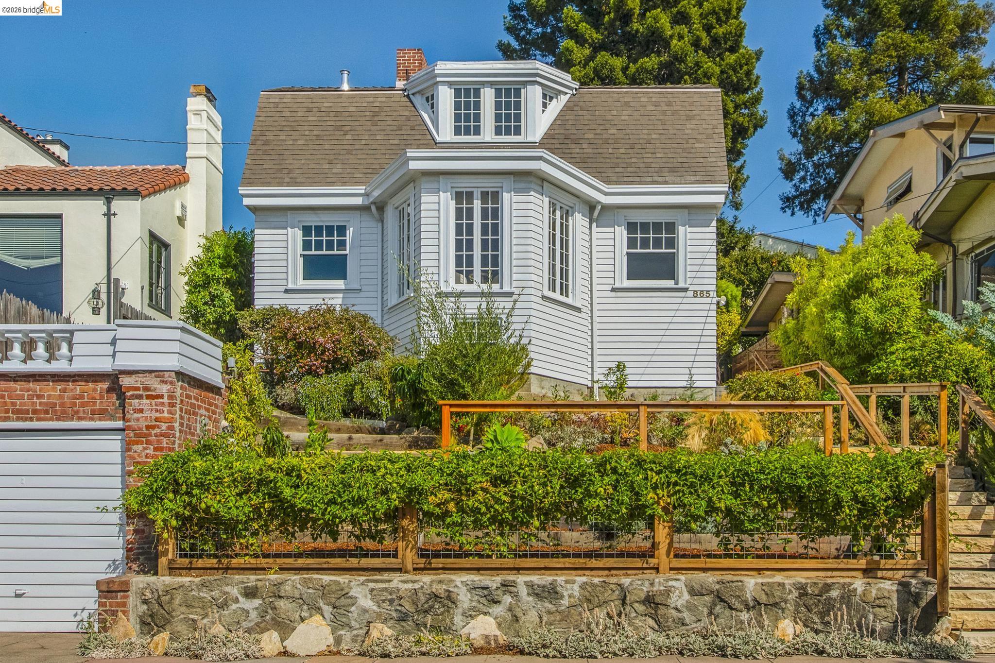 865 Contra Costa Ave