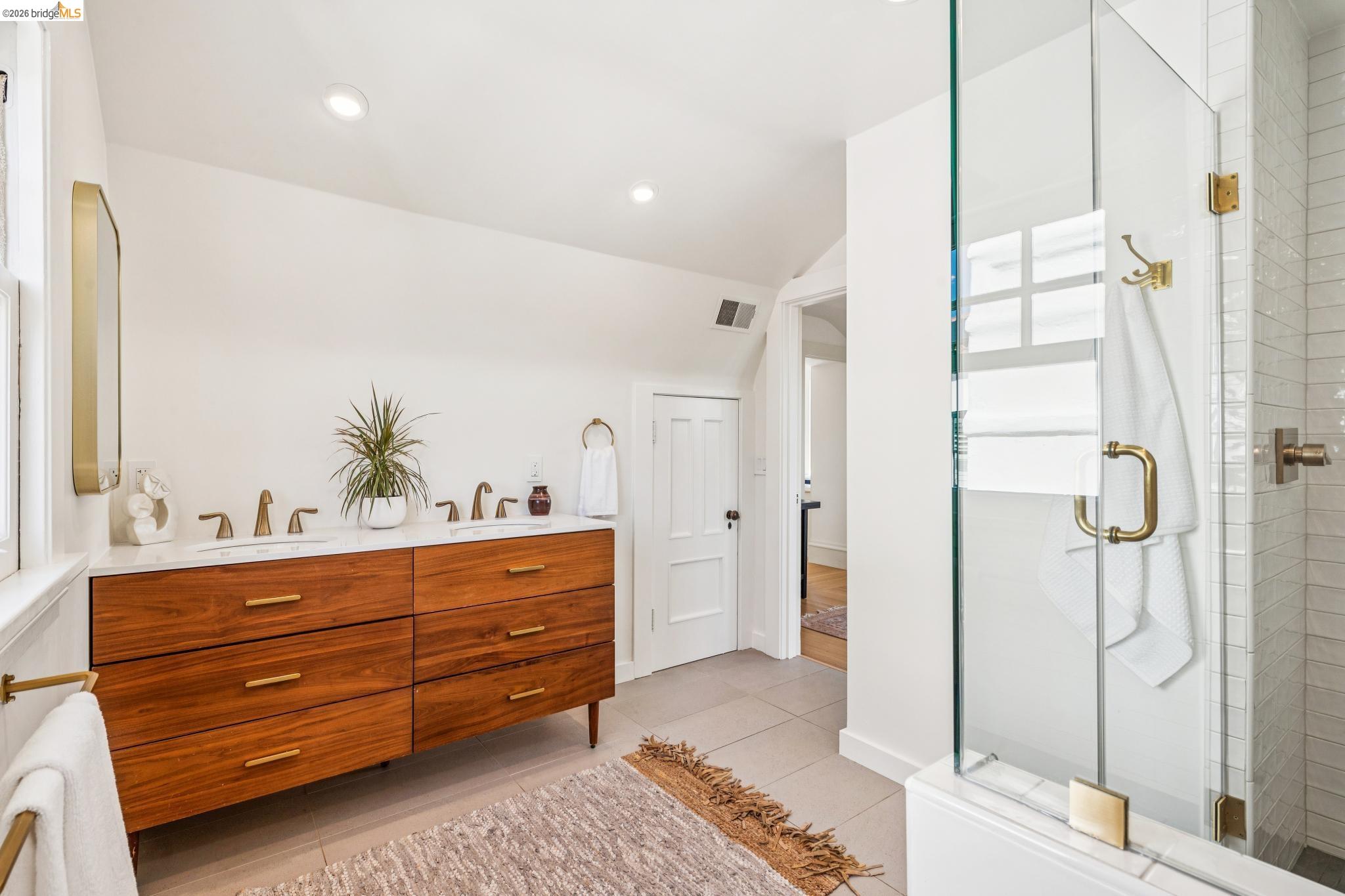 865 Contra Costa Ave