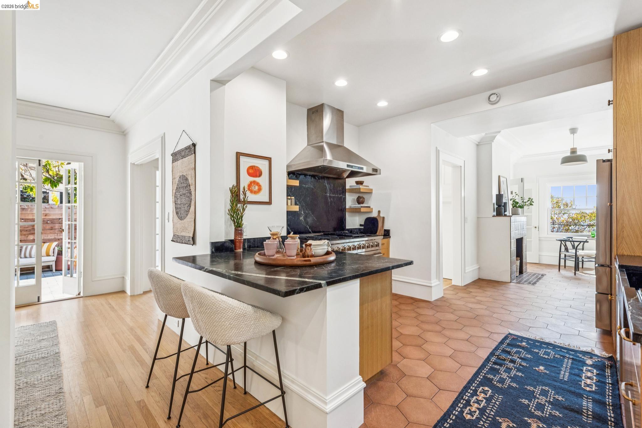 865 Contra Costa Ave