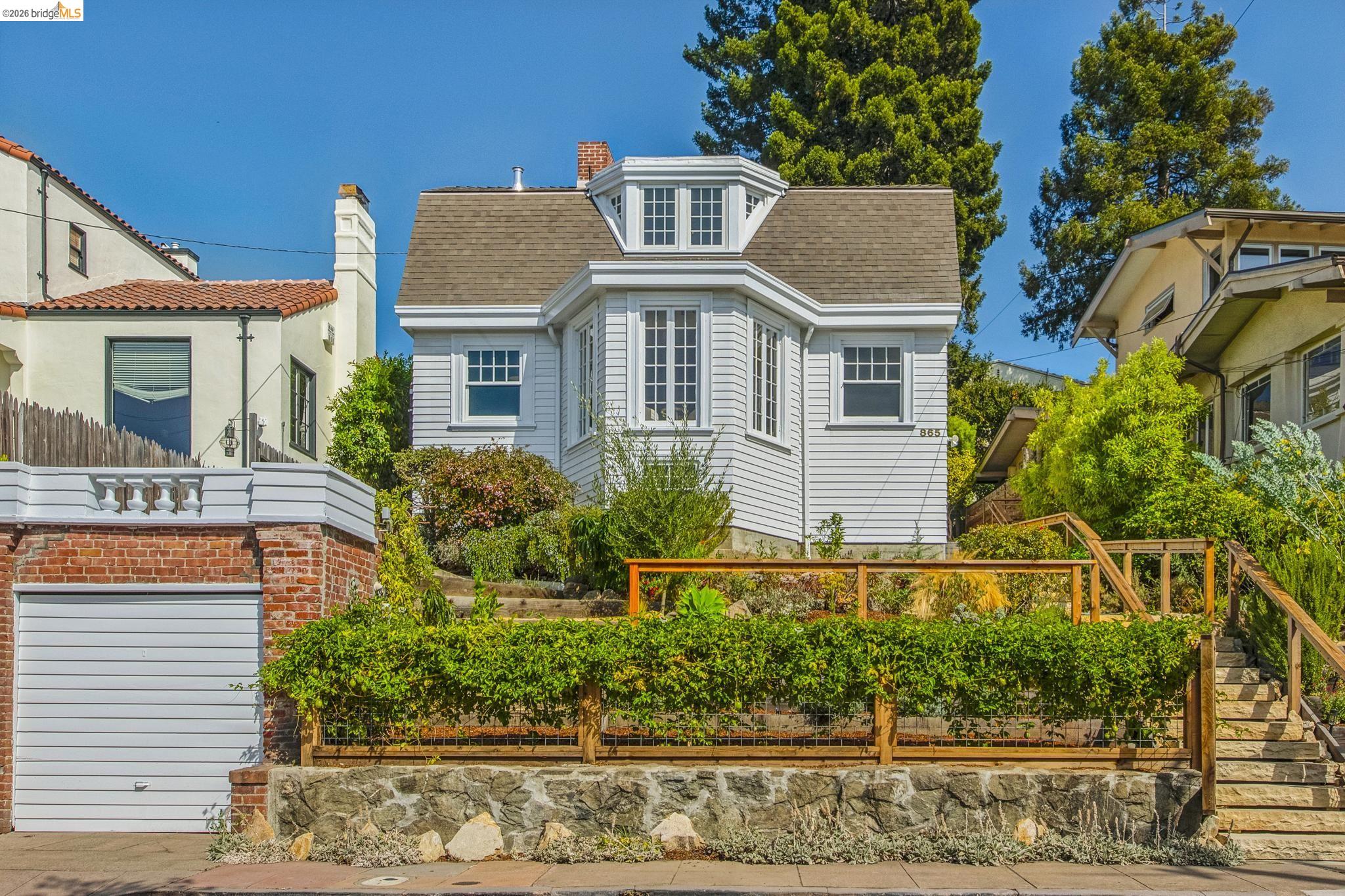 865 Contra Costa Ave