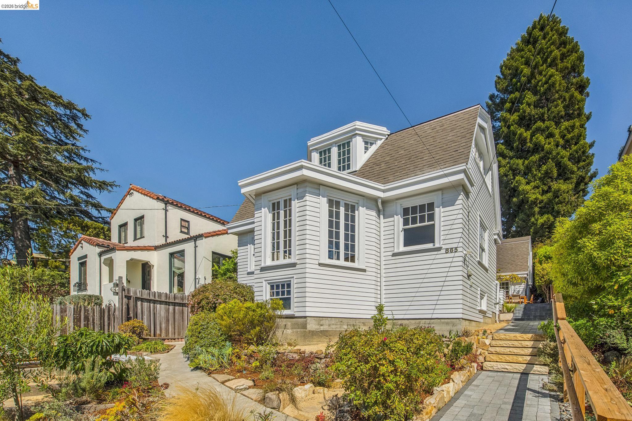 865 Contra Costa Ave