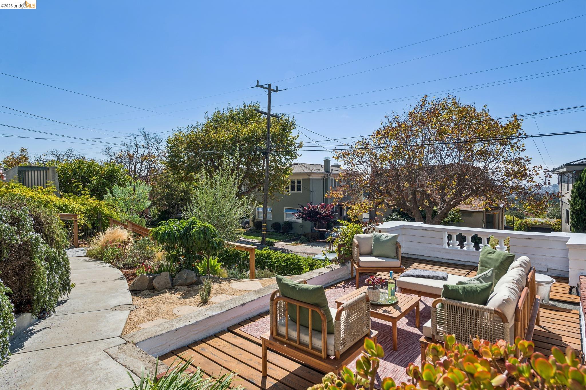 865 Contra Costa Ave