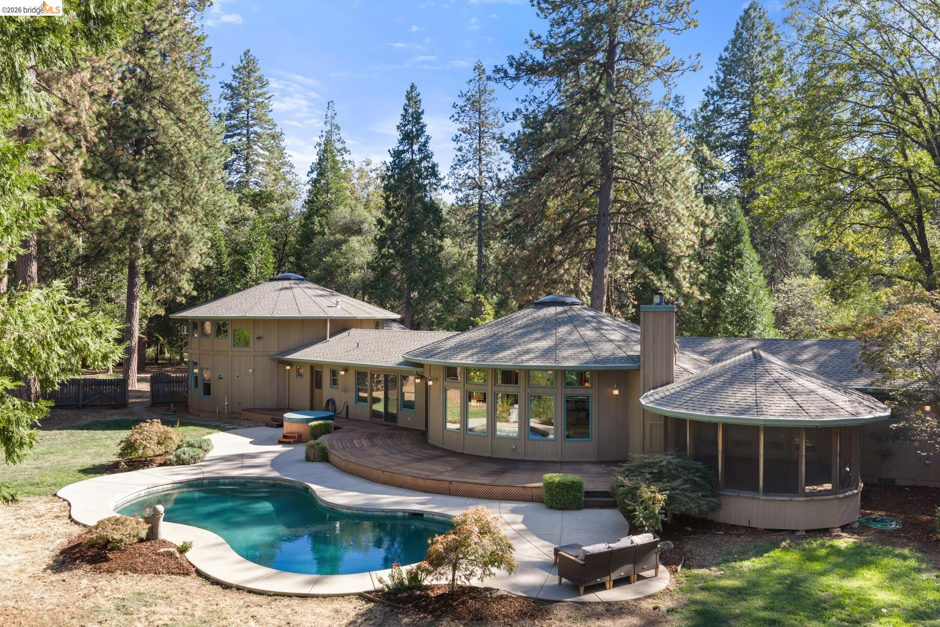 14655 Applewood Ln