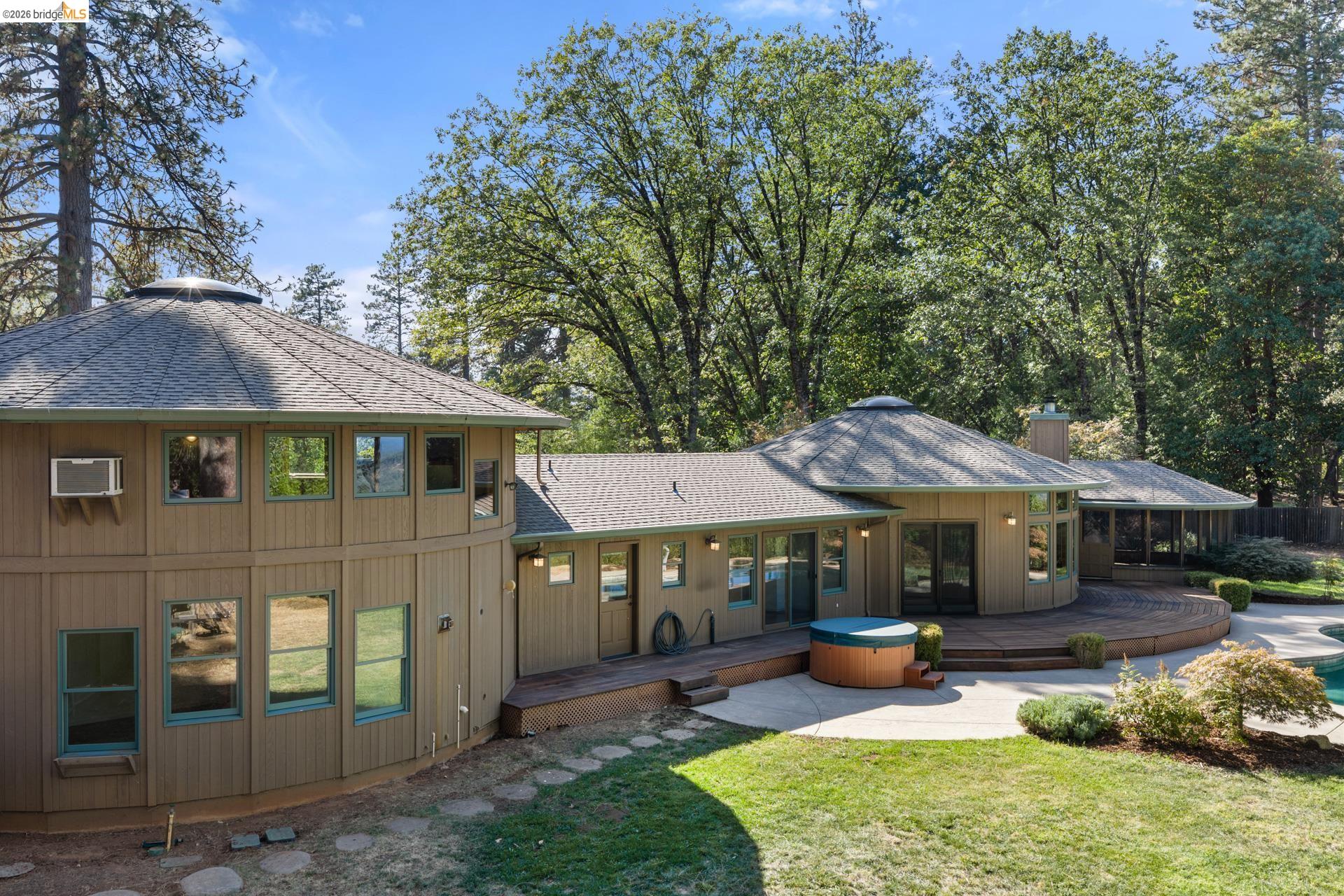14655 Applewood Ln