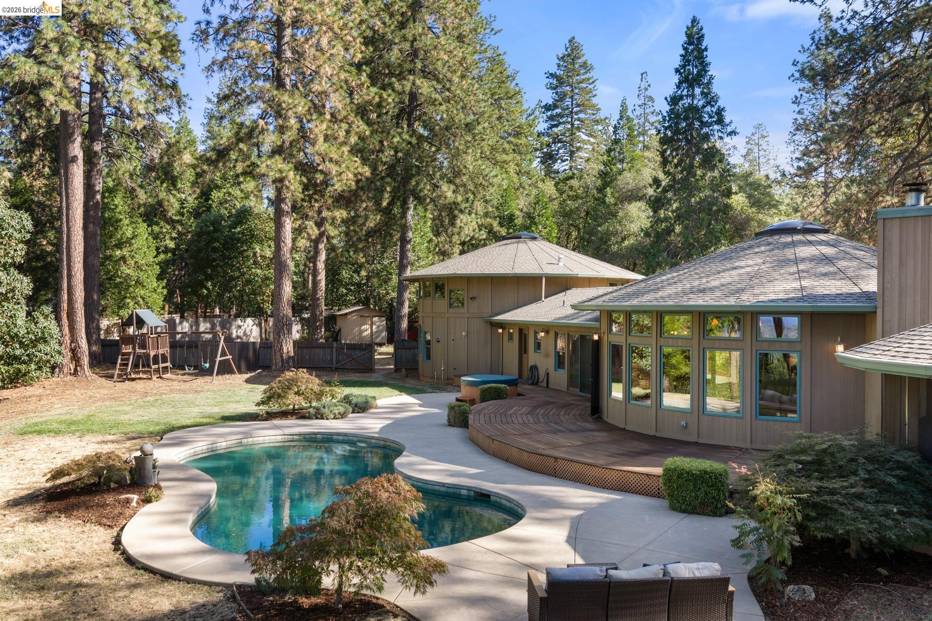 14655 Applewood Ln