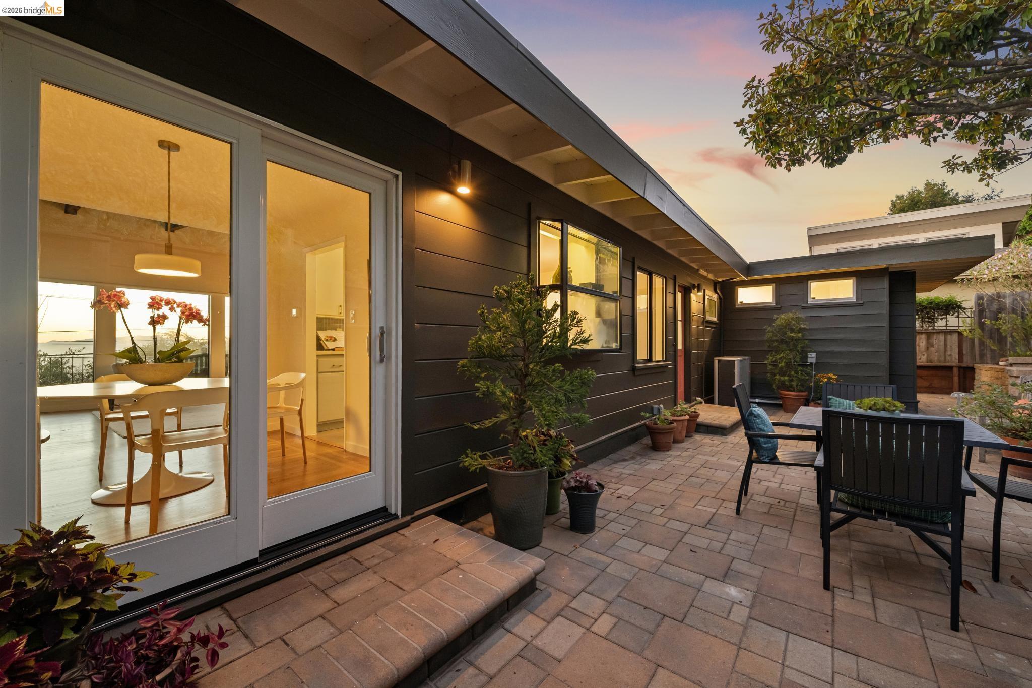42 Cowper Ave