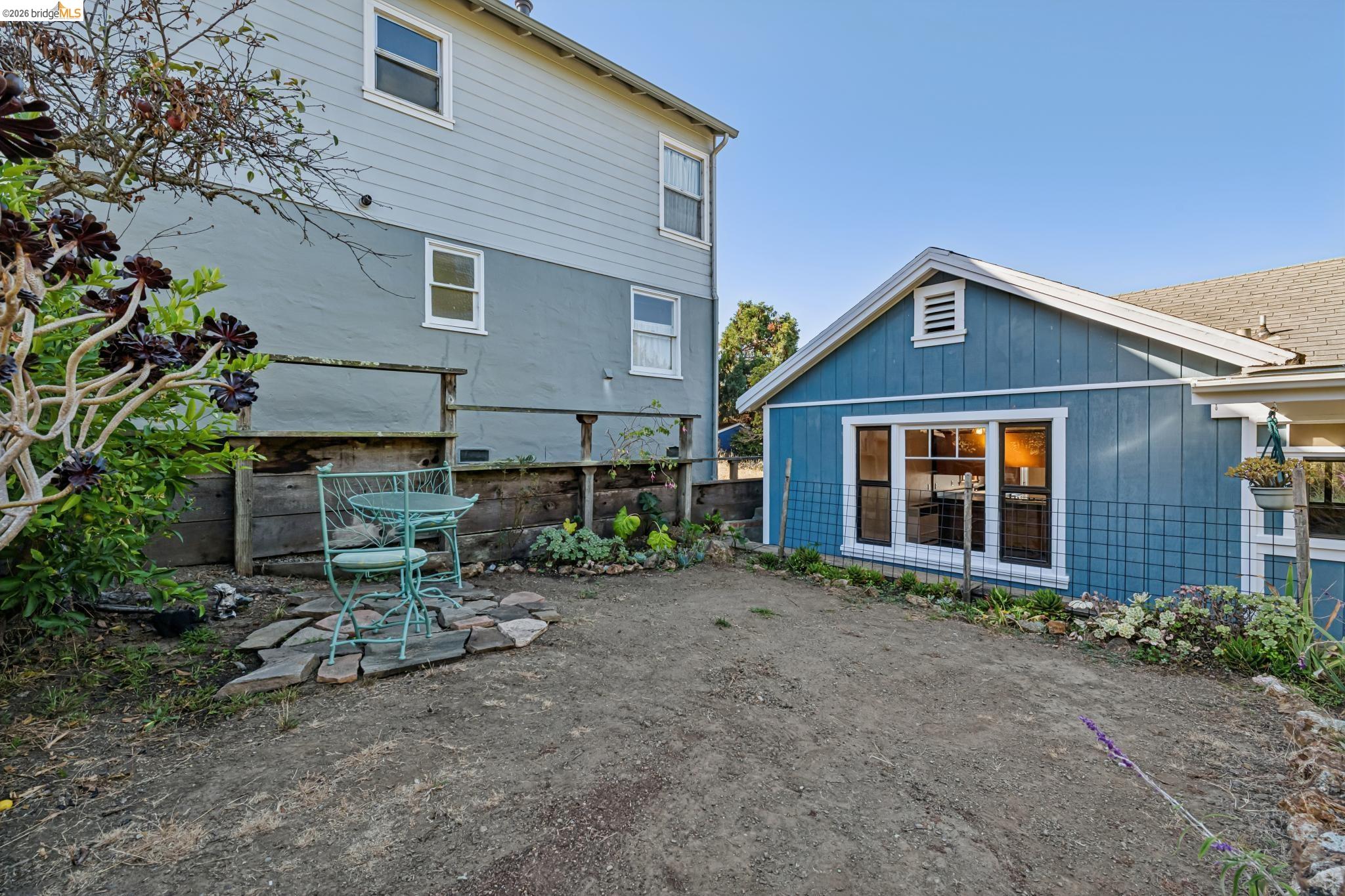 623 Clayton Ave