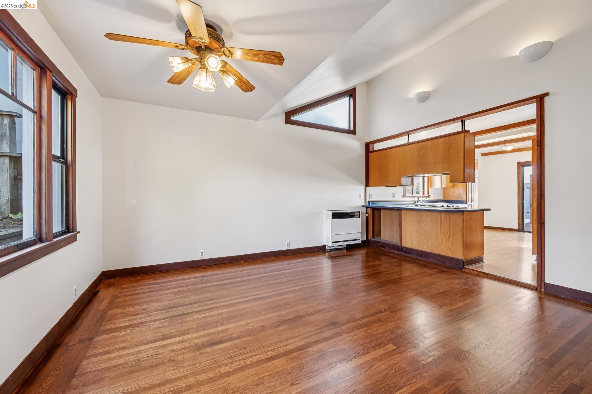 623 Clayton Ave