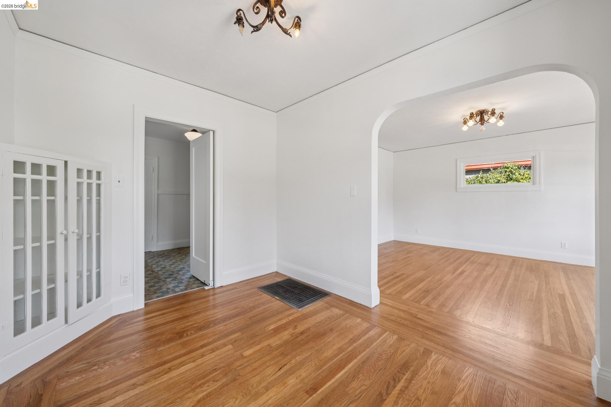736 Key Route Blvd