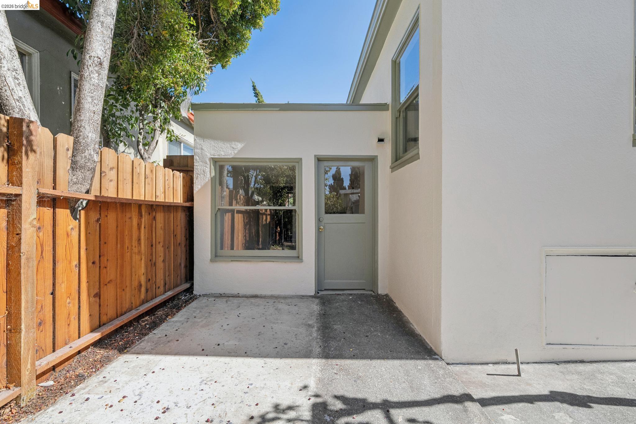 736 Key Route Blvd