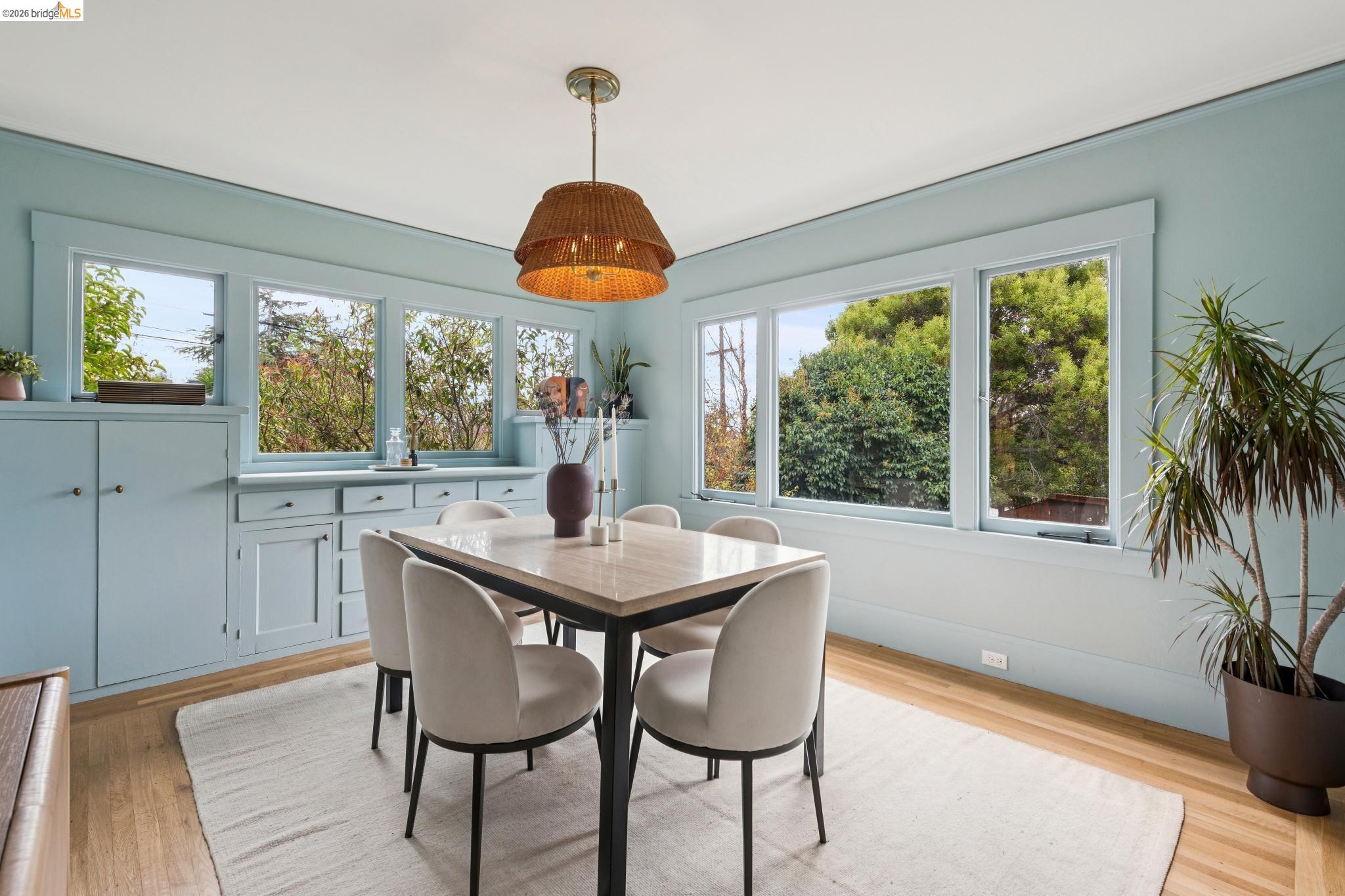 1117 The Alameda