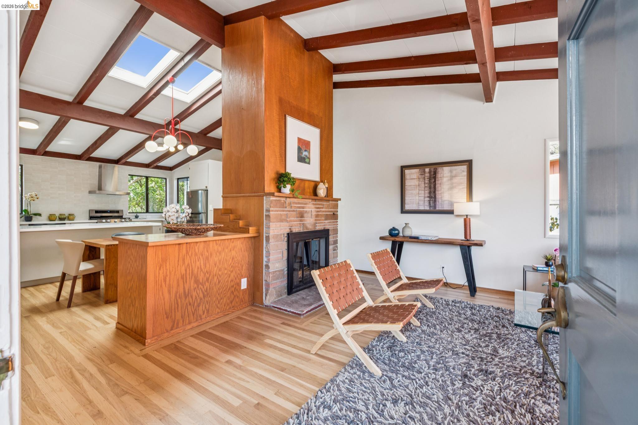 7767 Duke Ct