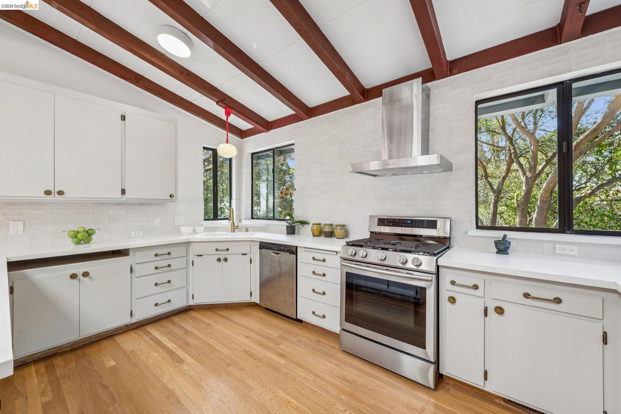 7767 Duke Ct