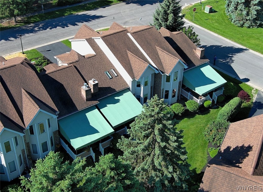 20 Niagara Shore Drive