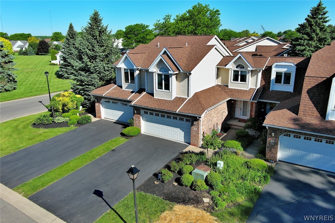 20 Niagara Shore Drive