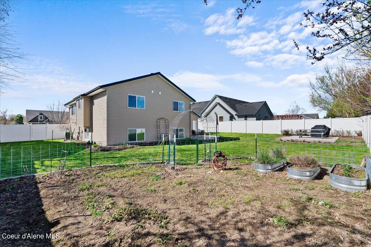 2887 W CRANBERRY AVE