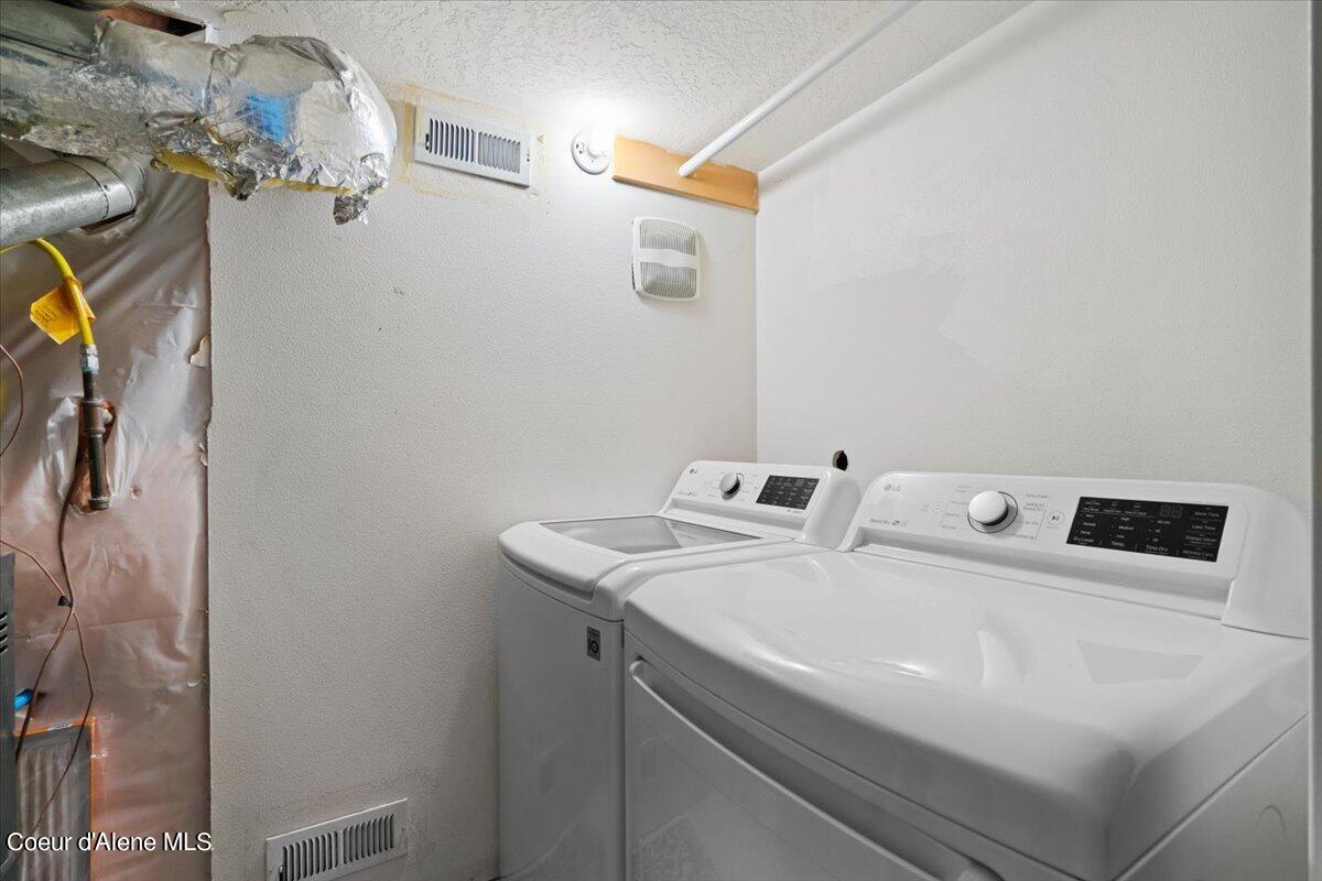 2887 W CRANBERRY AVE