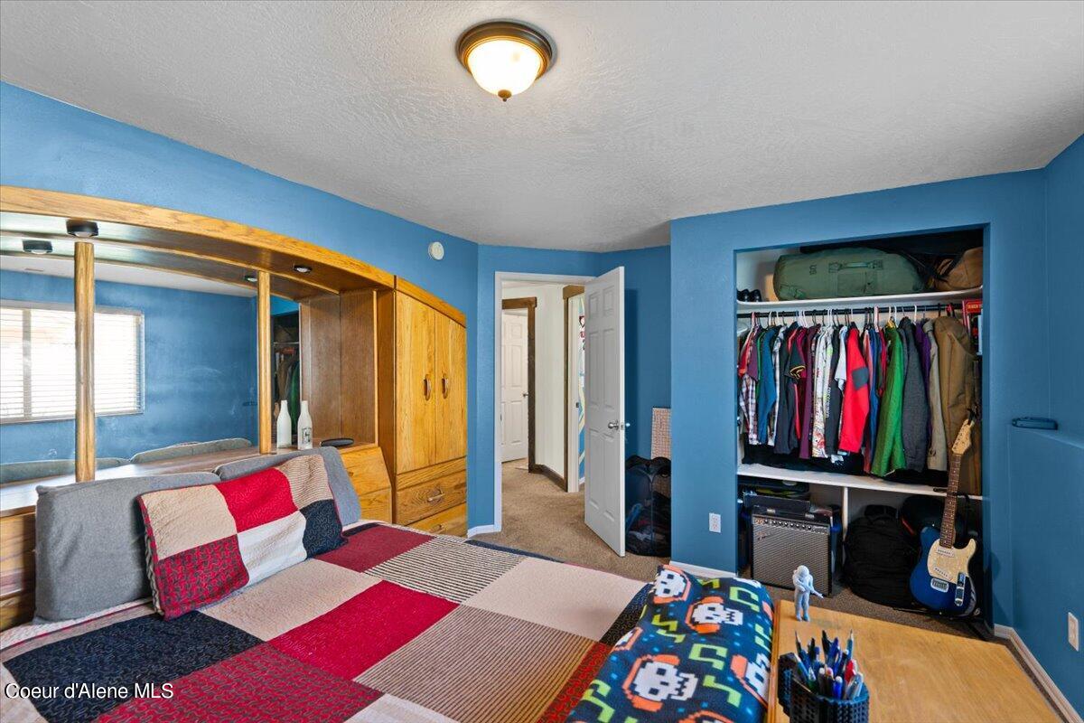 2887 W CRANBERRY AVE