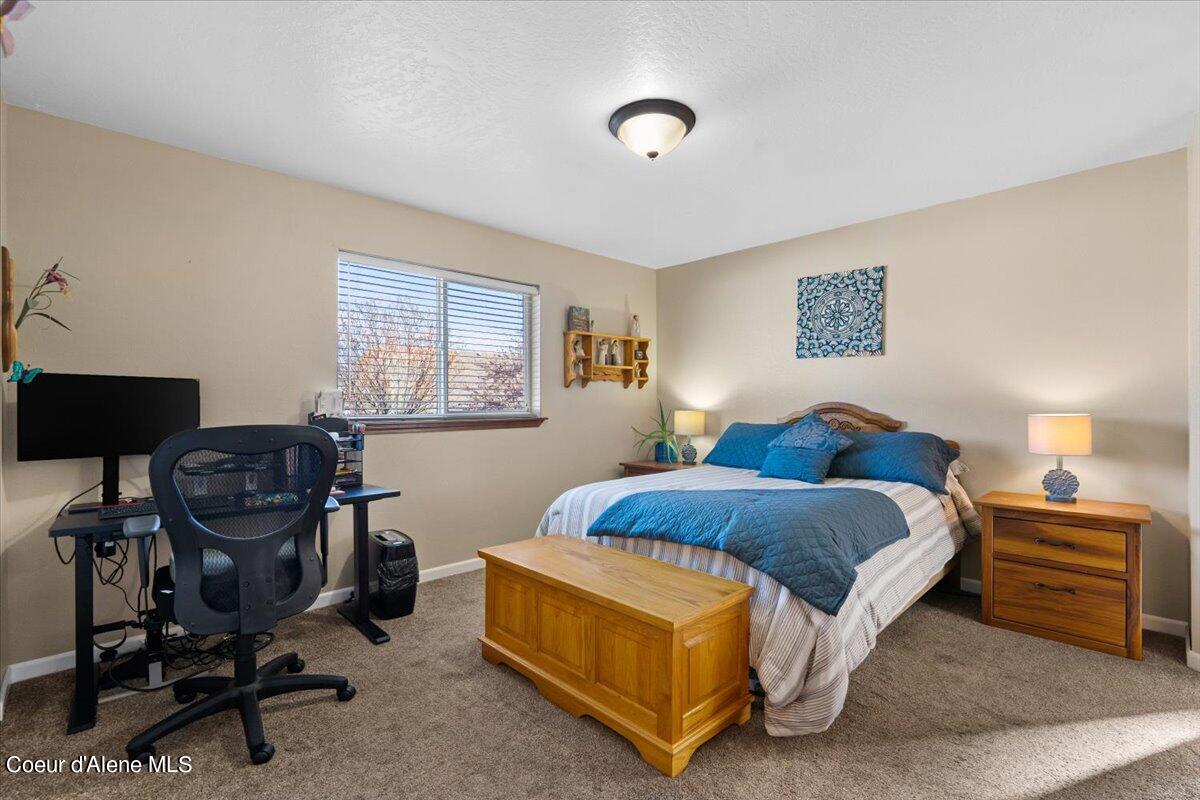 2887 W CRANBERRY AVE