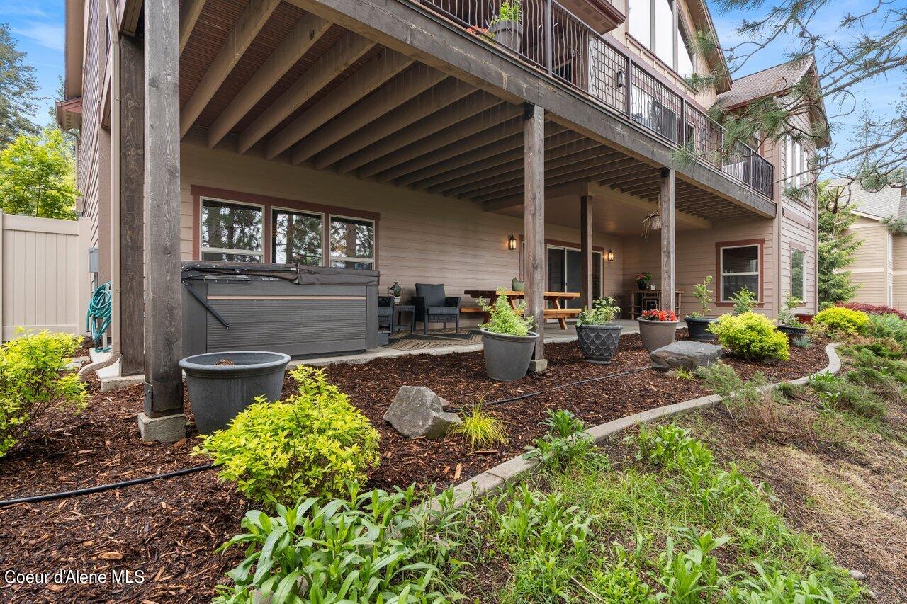 1510 E CHANTICLEER CT