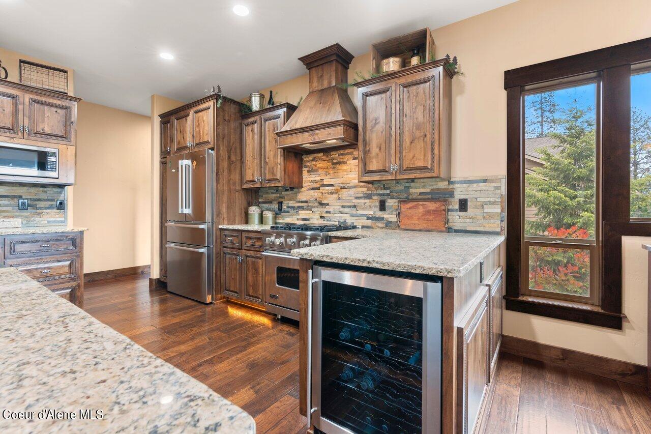 1510 E CHANTICLEER CT