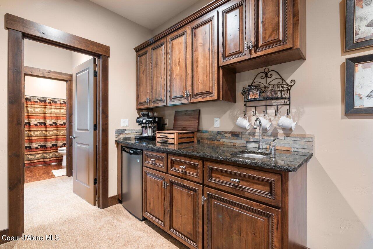 1510 E CHANTICLEER CT