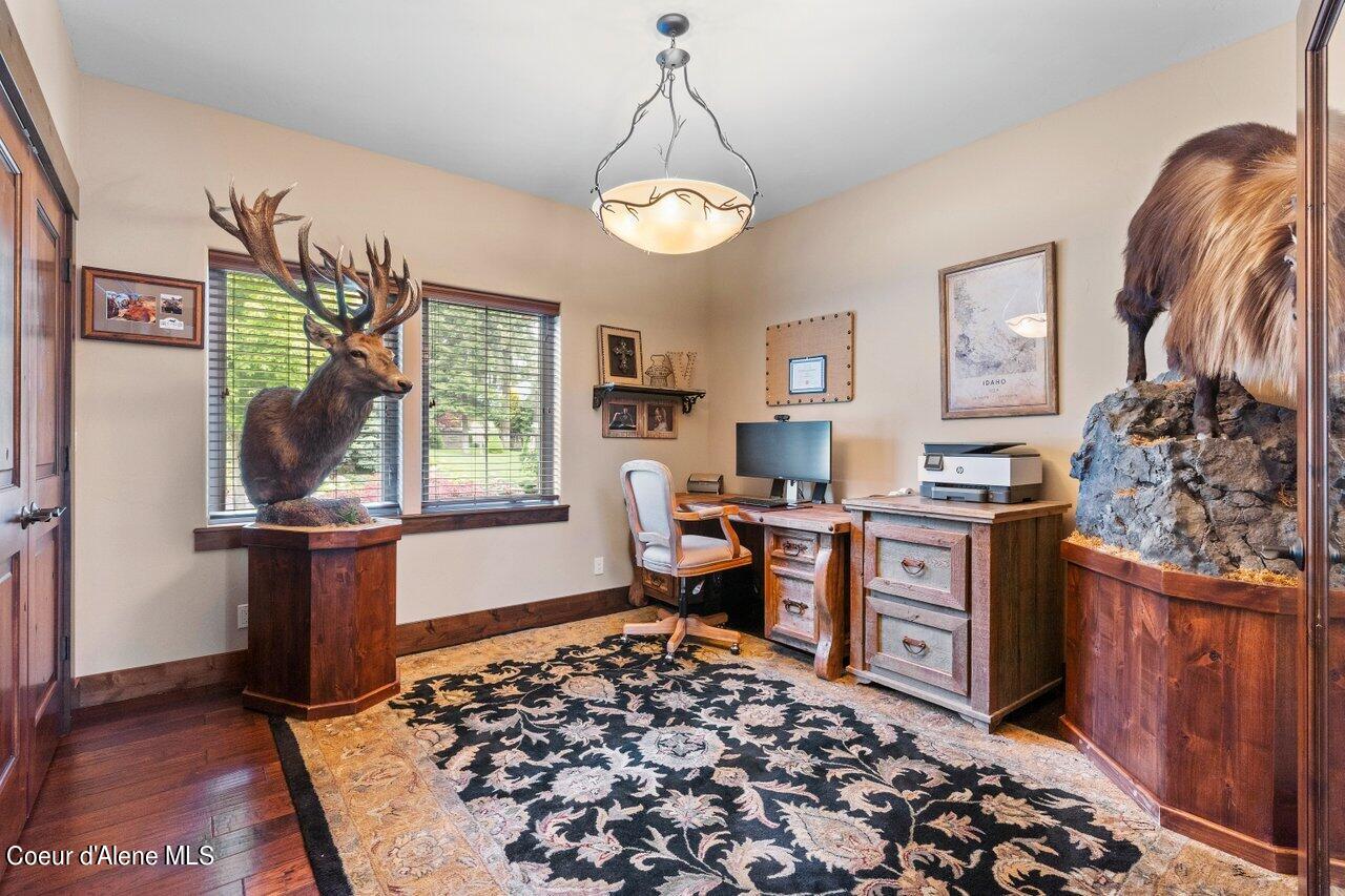 1510 E CHANTICLEER CT