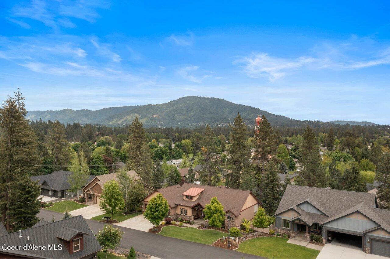 1510 E CHANTICLEER CT