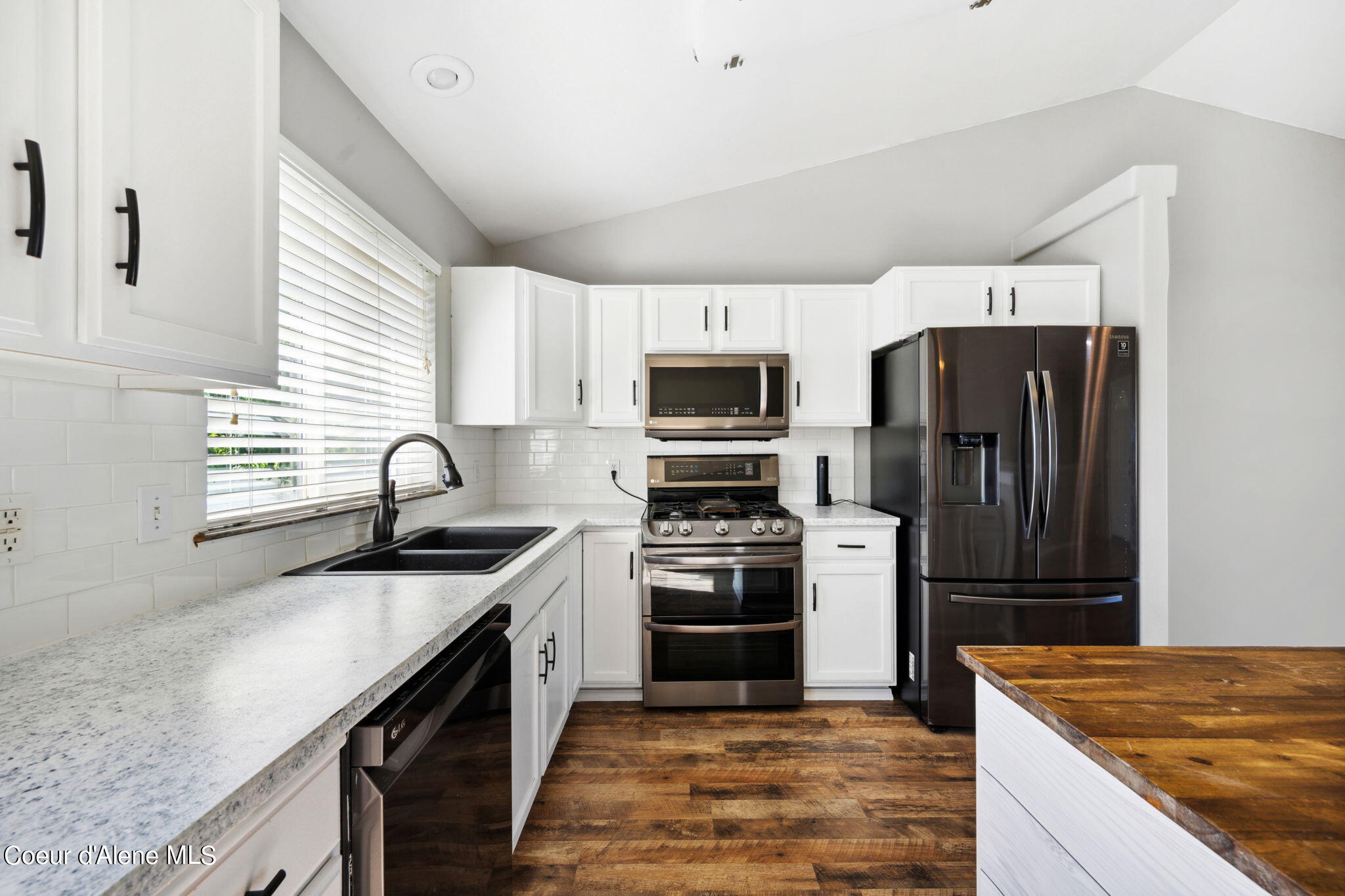 827 N Bainbridge Street