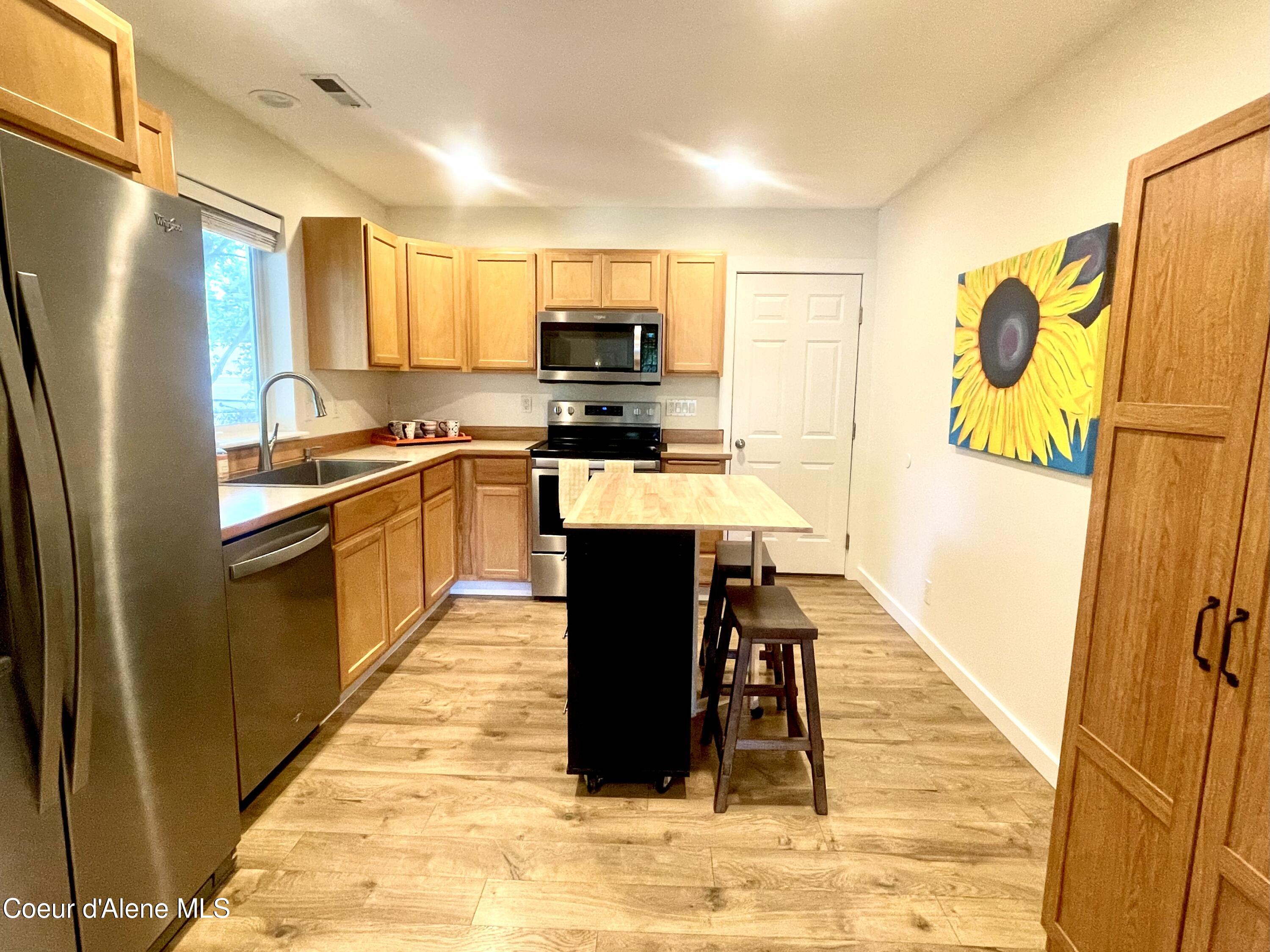 2004 E FRONT AVE, Coeur d'Alene