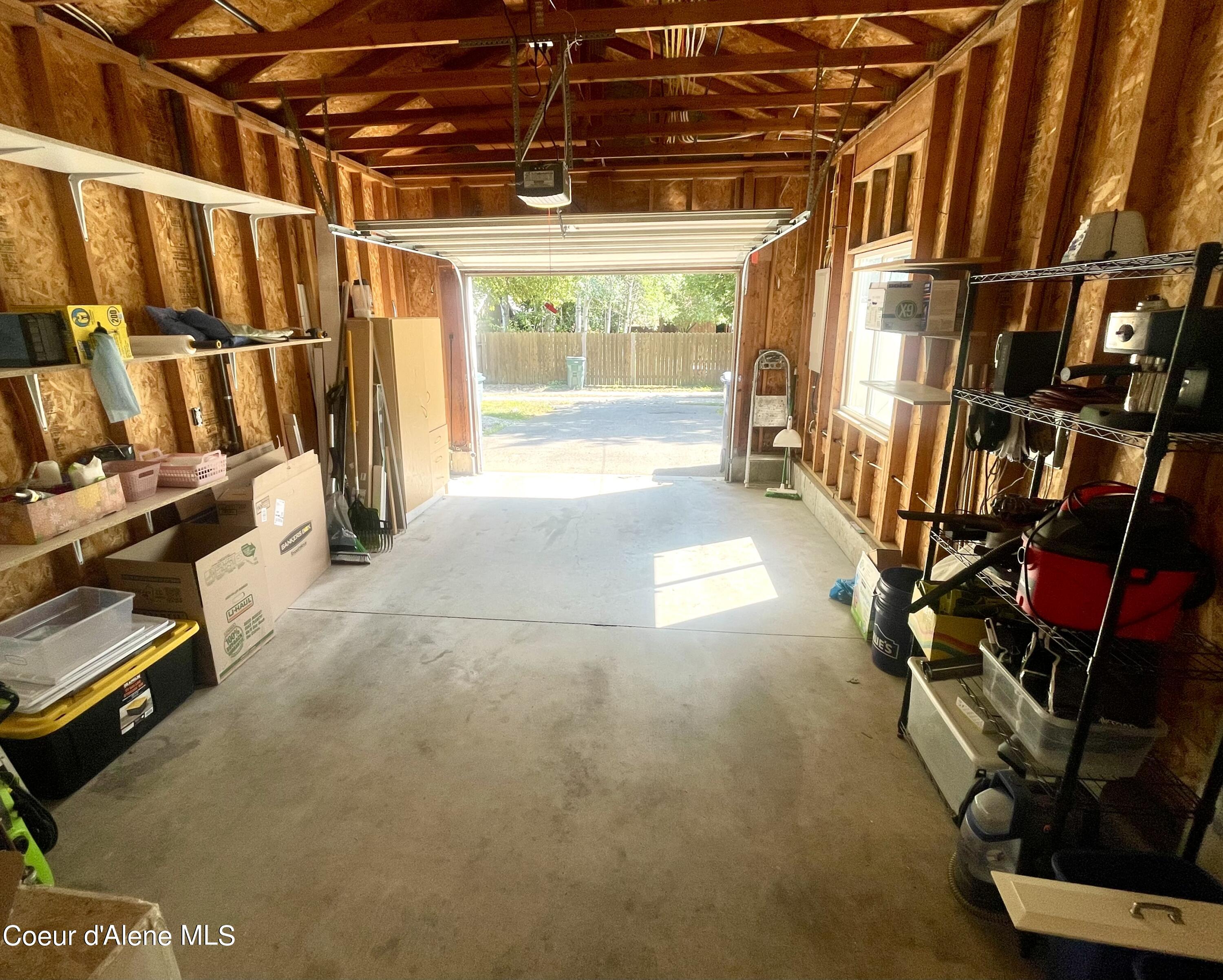 2004 E FRONT AVE, Coeur d'Alene