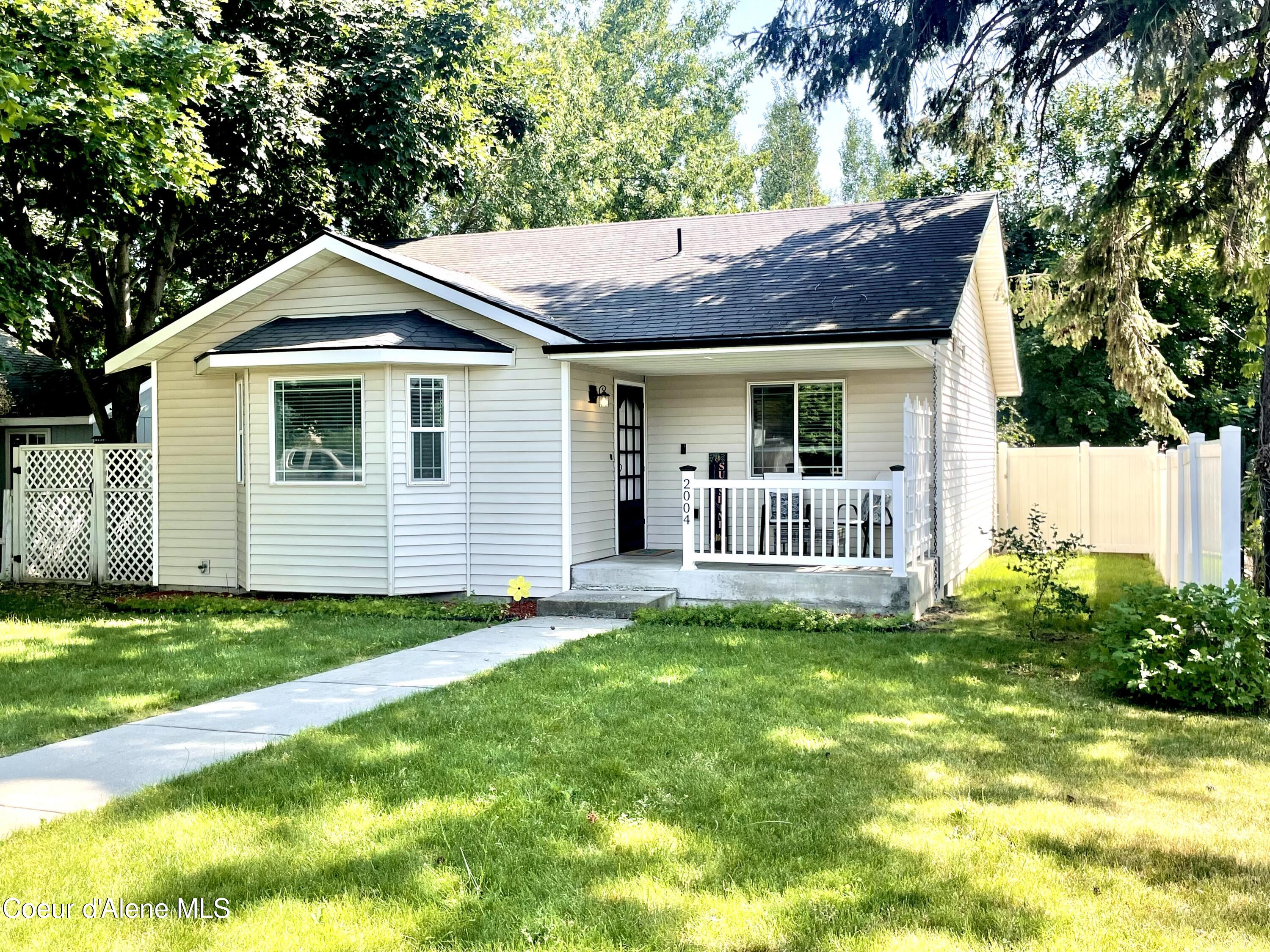 2004 E FRONT AVE, Coeur d'Alene