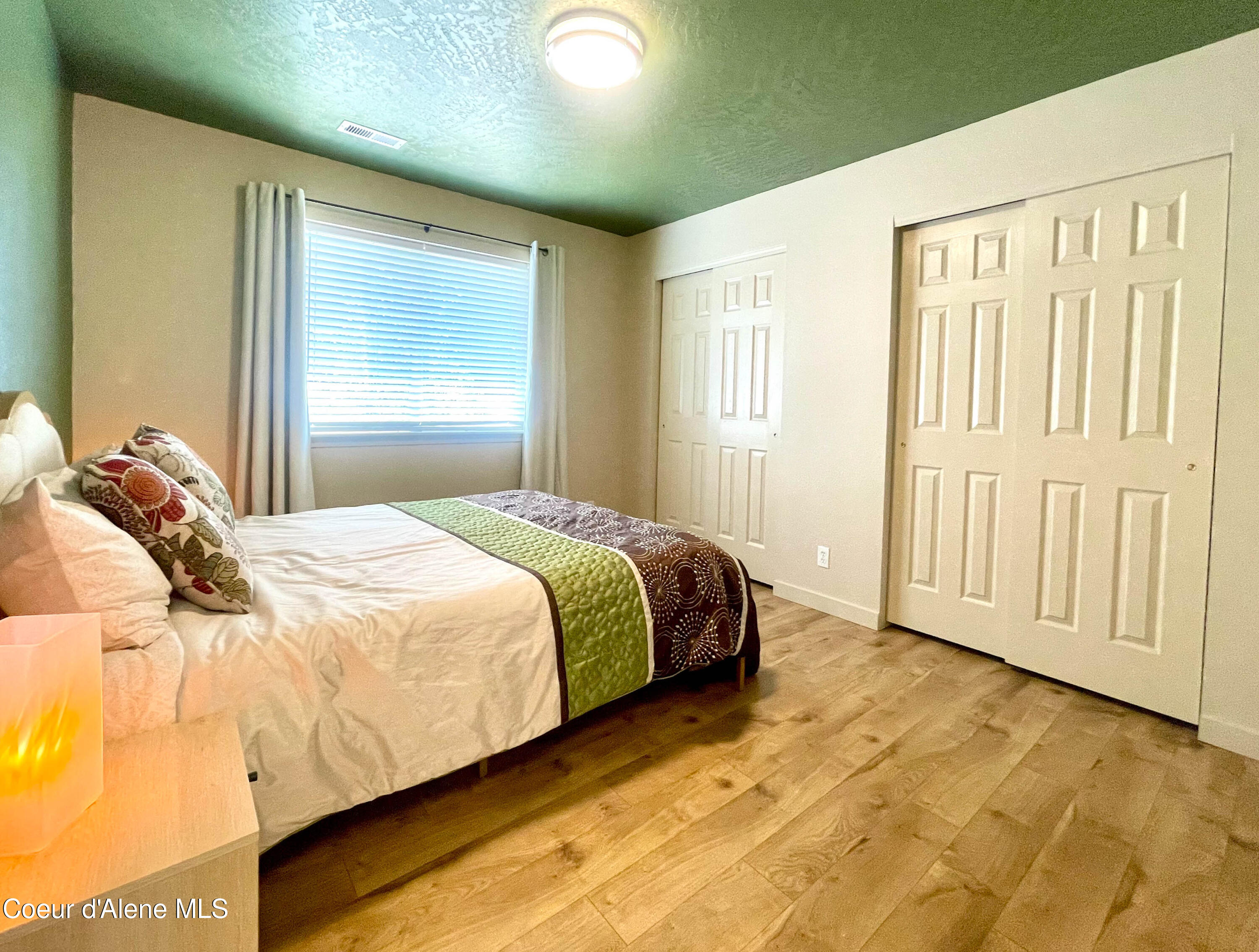 2004 E FRONT AVE, Coeur d'Alene