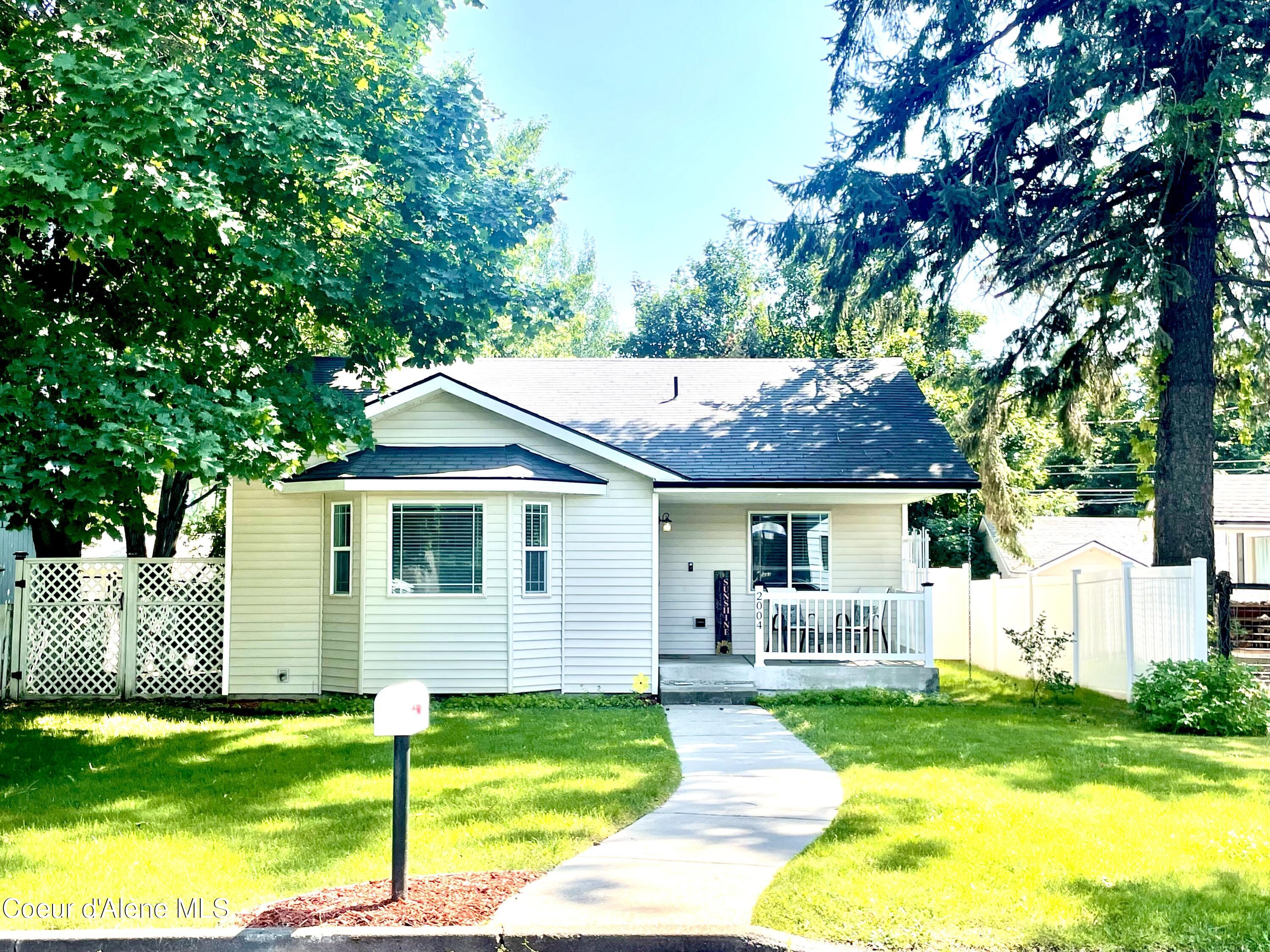 2004 E FRONT AVE, Coeur d'Alene