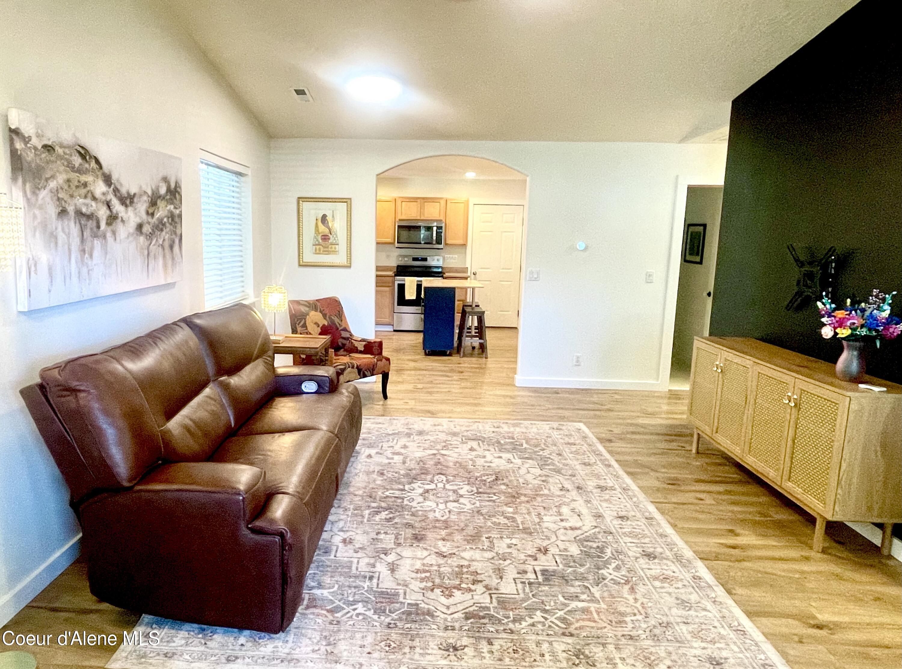 2004 E FRONT AVE, Coeur d'Alene