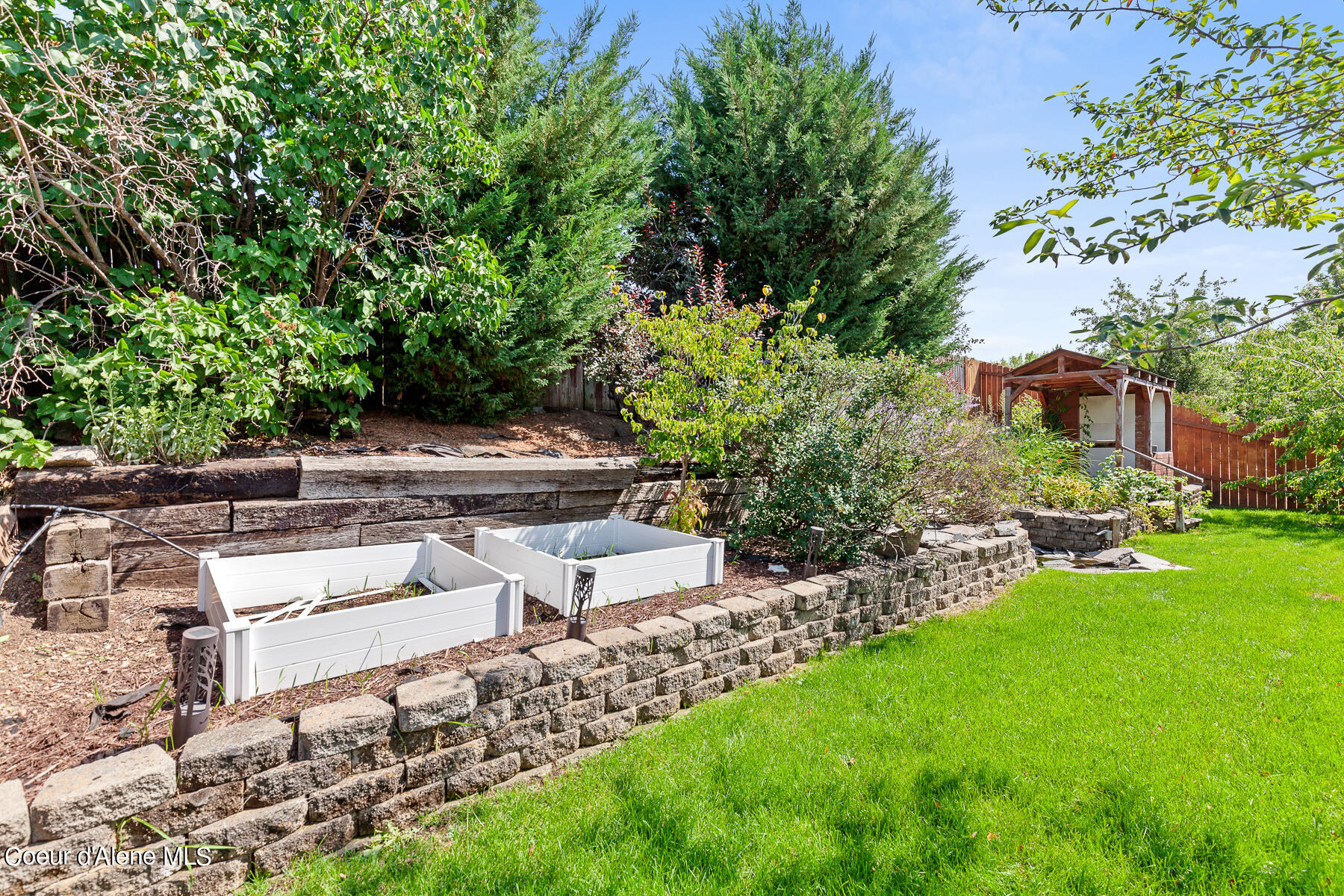 2980 N TREATY ROCK BLVD