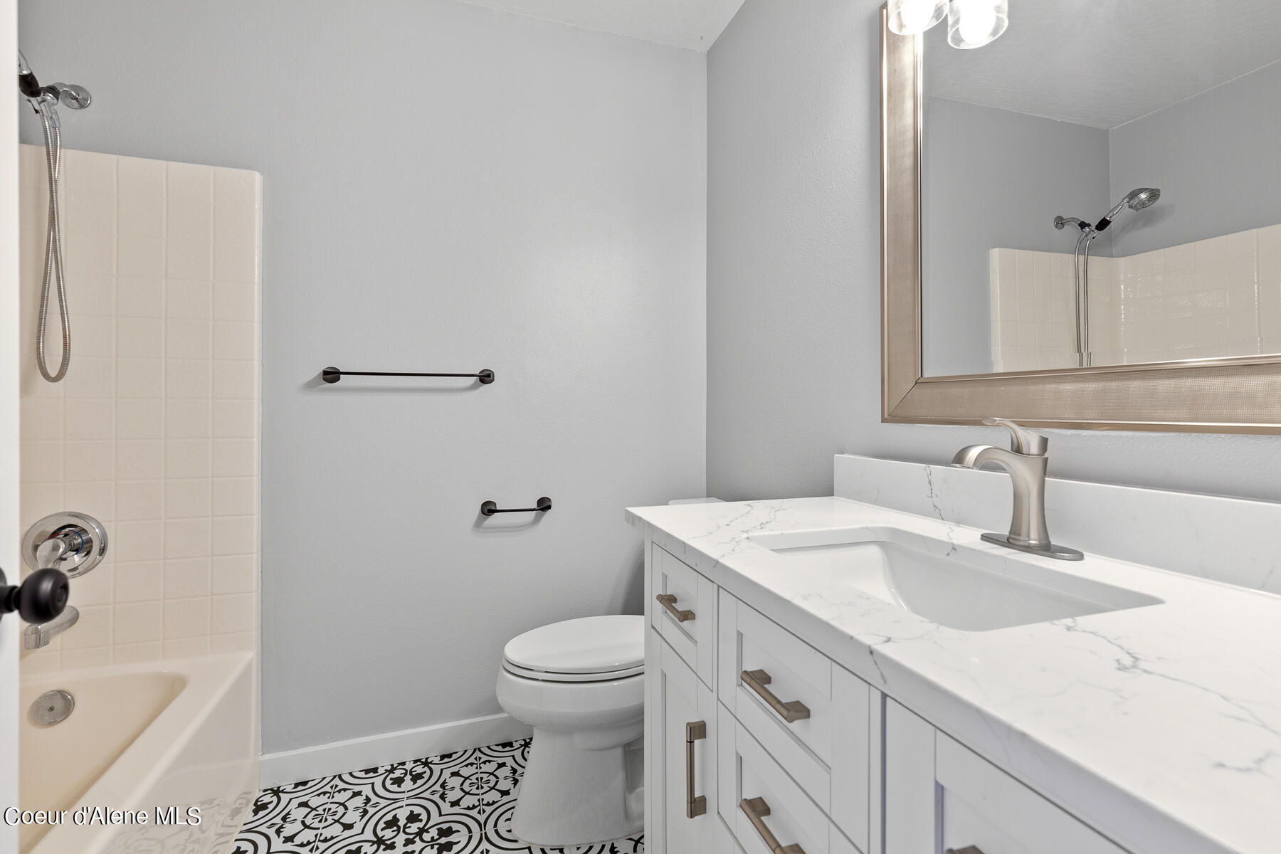 2980 N TREATY ROCK BLVD