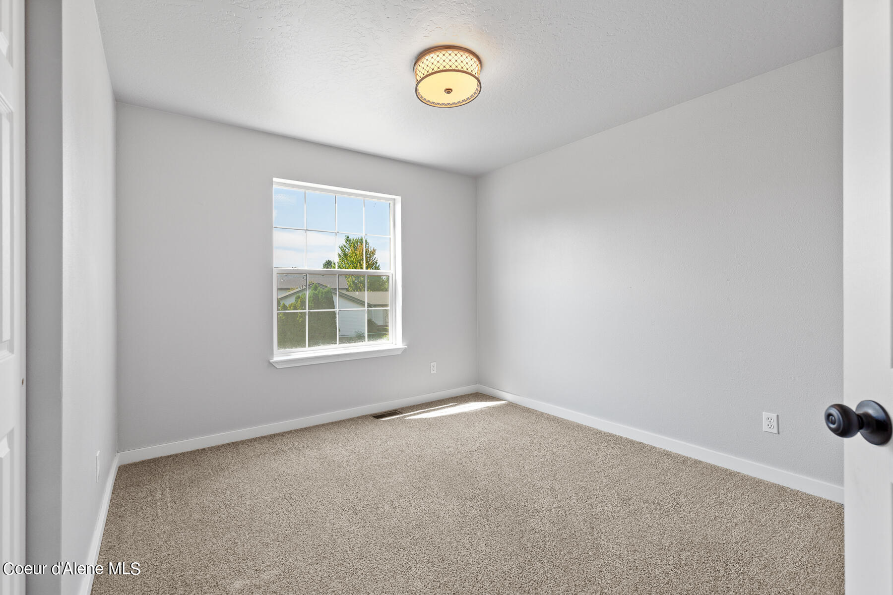 2980 N TREATY ROCK BLVD