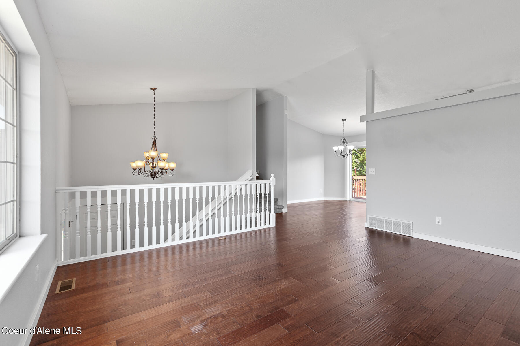 2980 N TREATY ROCK BLVD