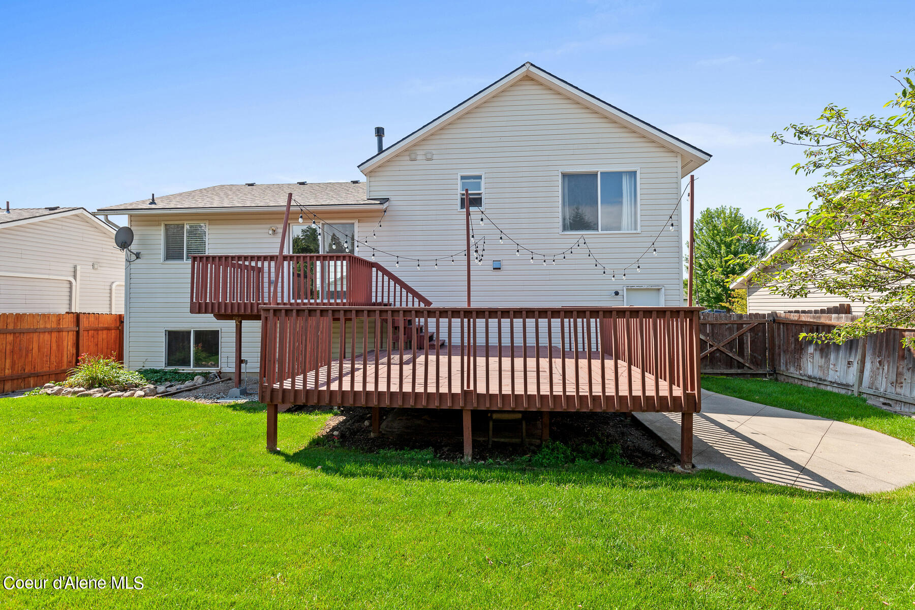 2980 N TREATY ROCK BLVD