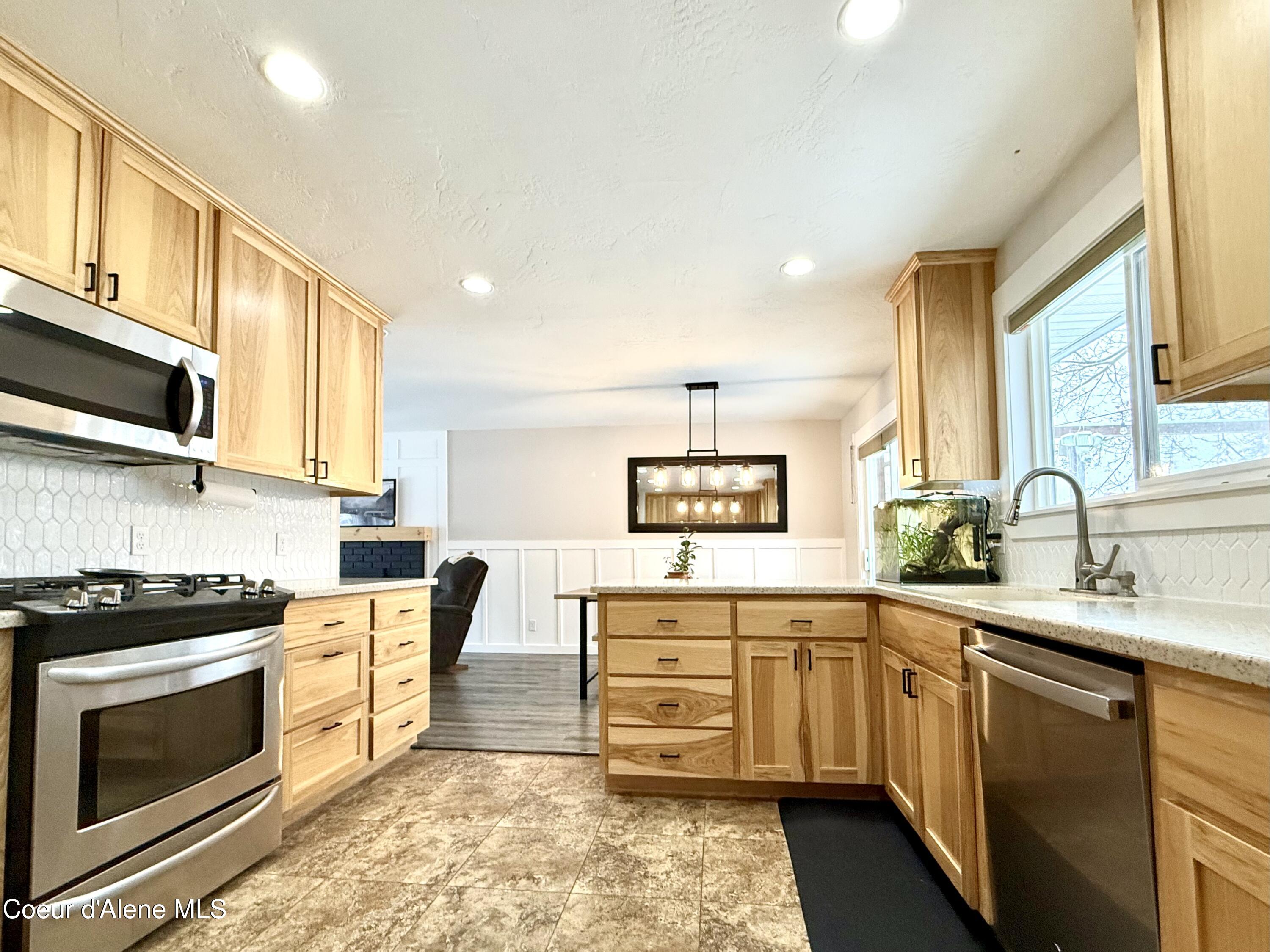 2204 W ST EMILION DR