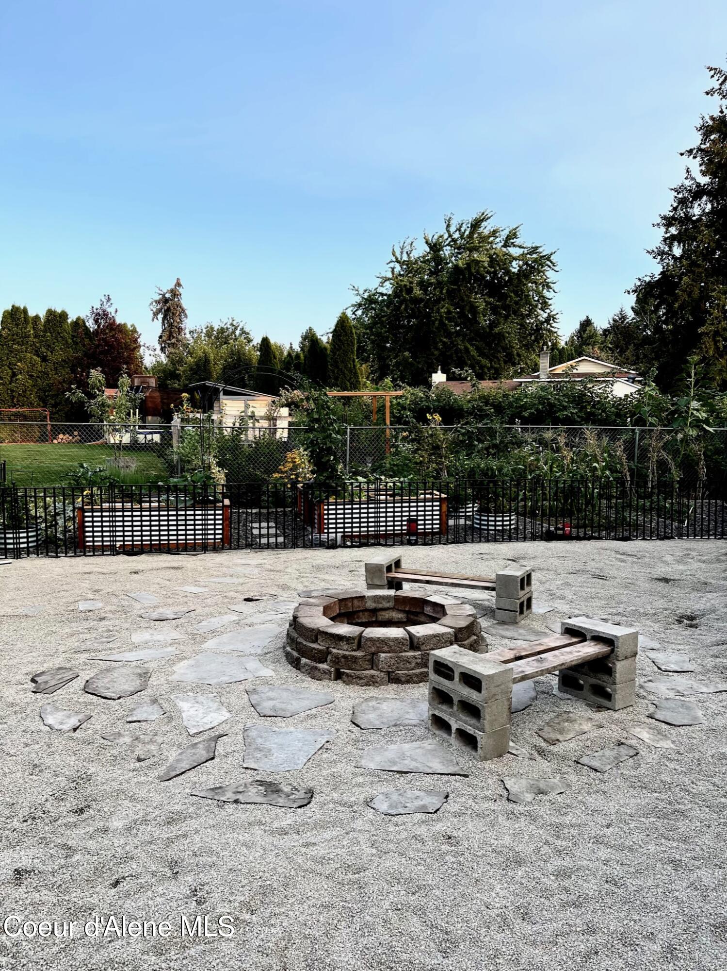 2204 W ST EMILION DR