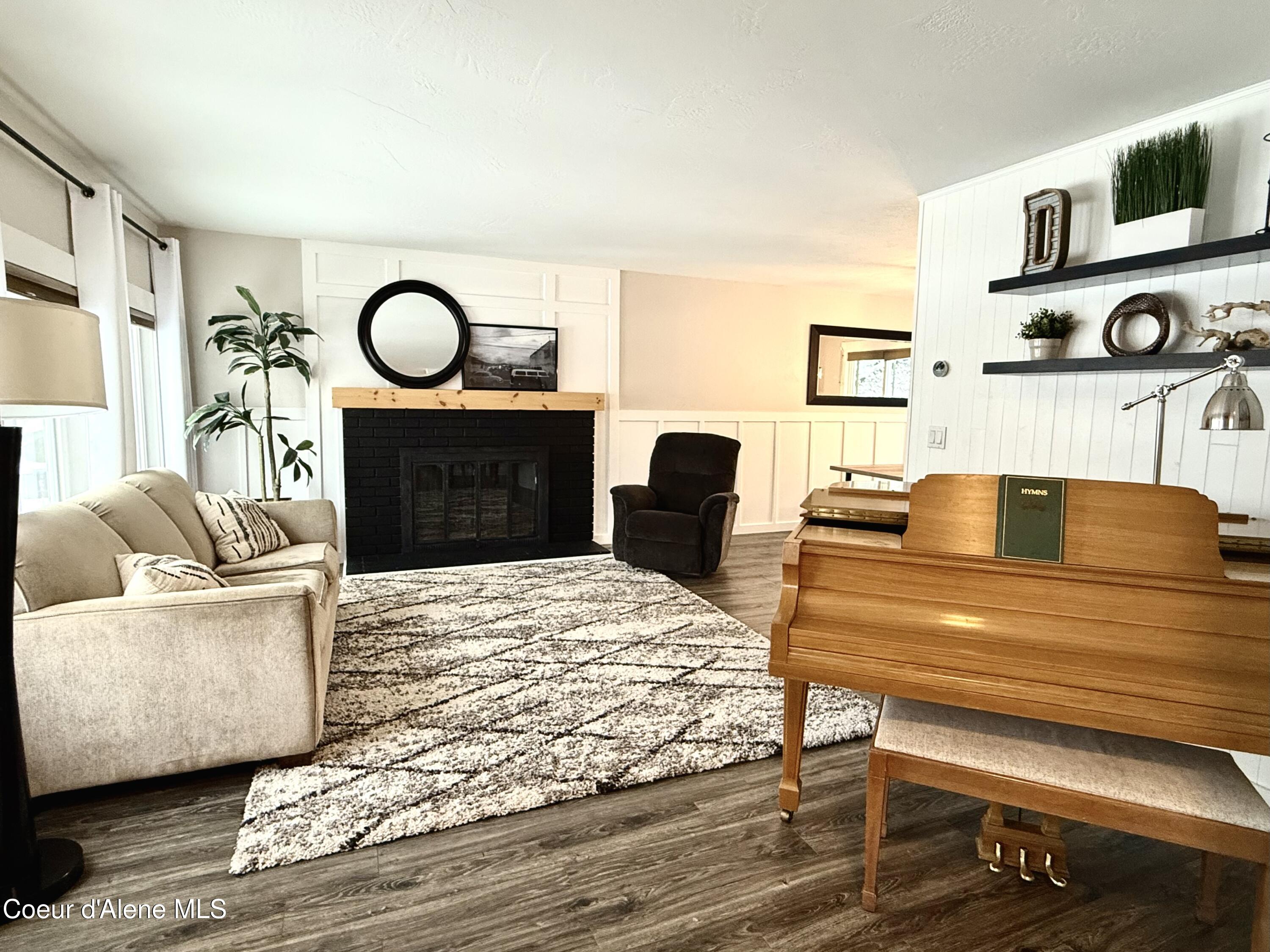 2204 W ST EMILION DR