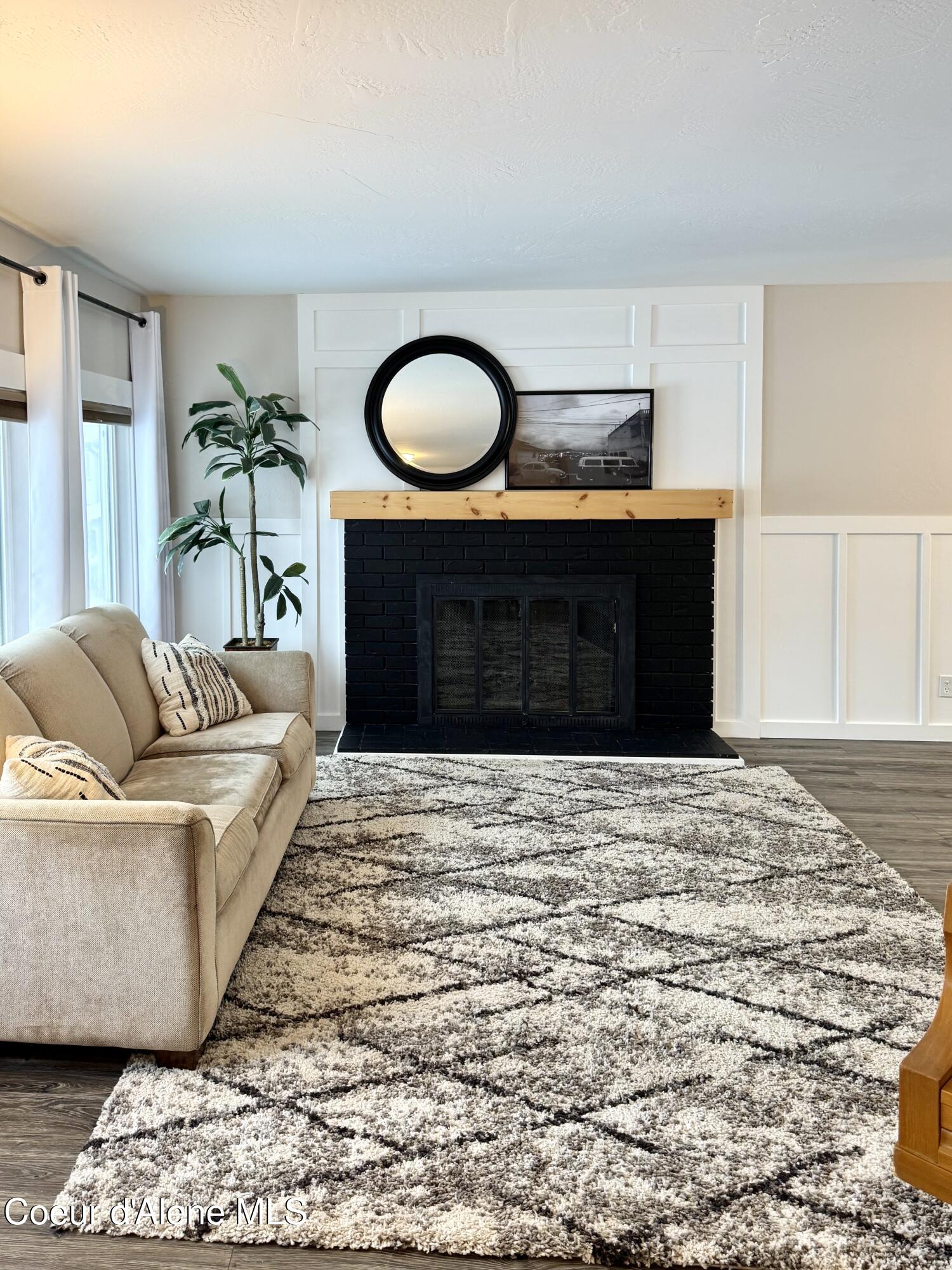 2204 W ST EMILION DR